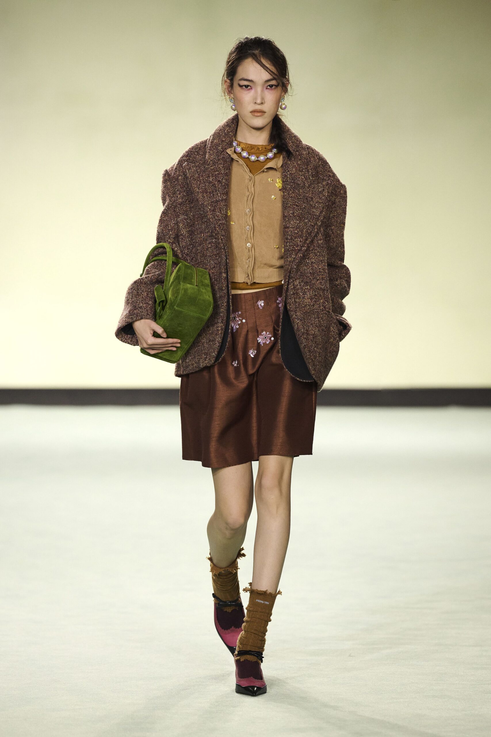 brown wool long-sleeve oversized buttoned coat