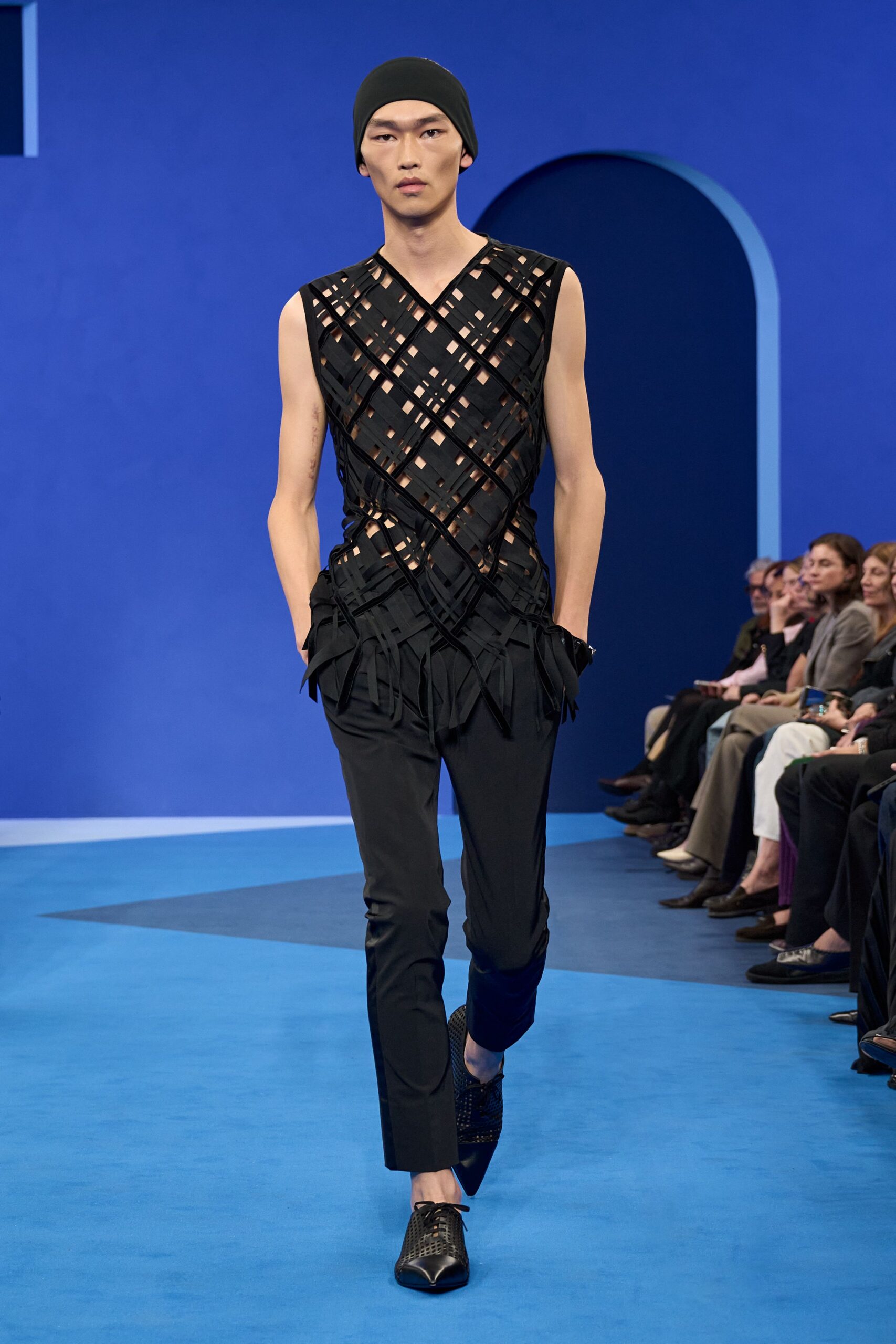 black cotton sleeveless v-neck fitted fringed layered top