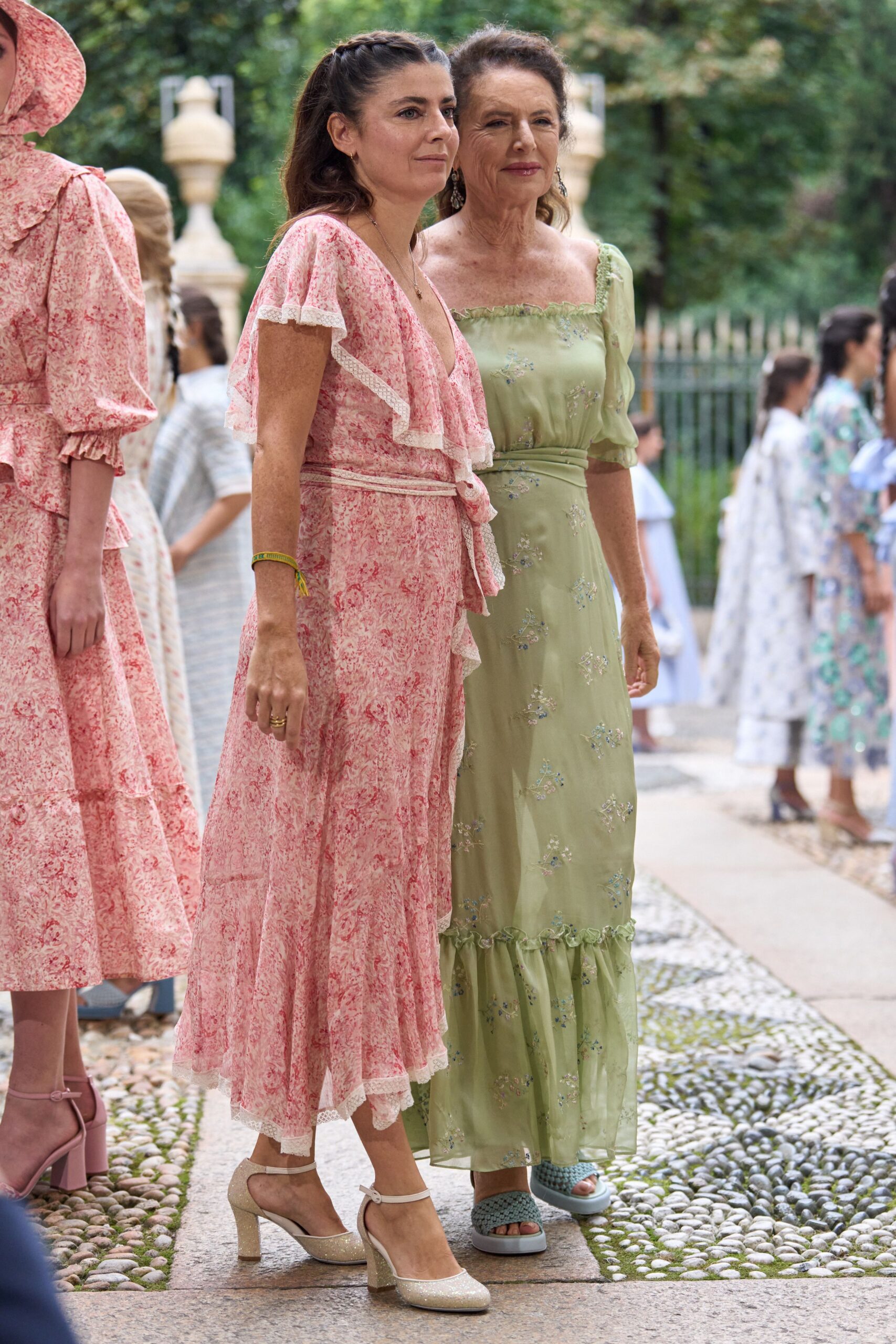 pink cotton short-sleeve v-neck fitted floral tiered dress