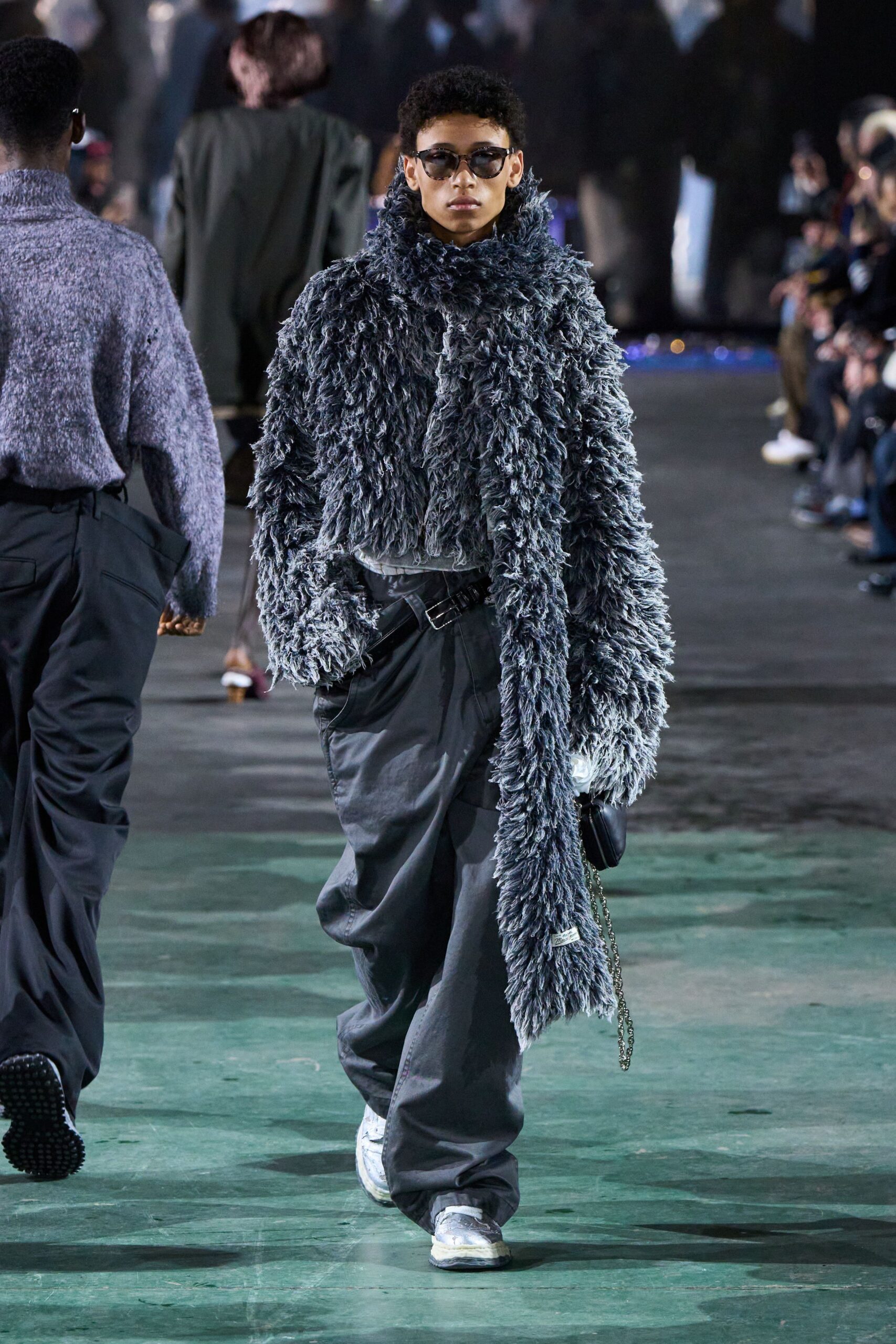 gray fur long-sleeve relaxed fringed coat