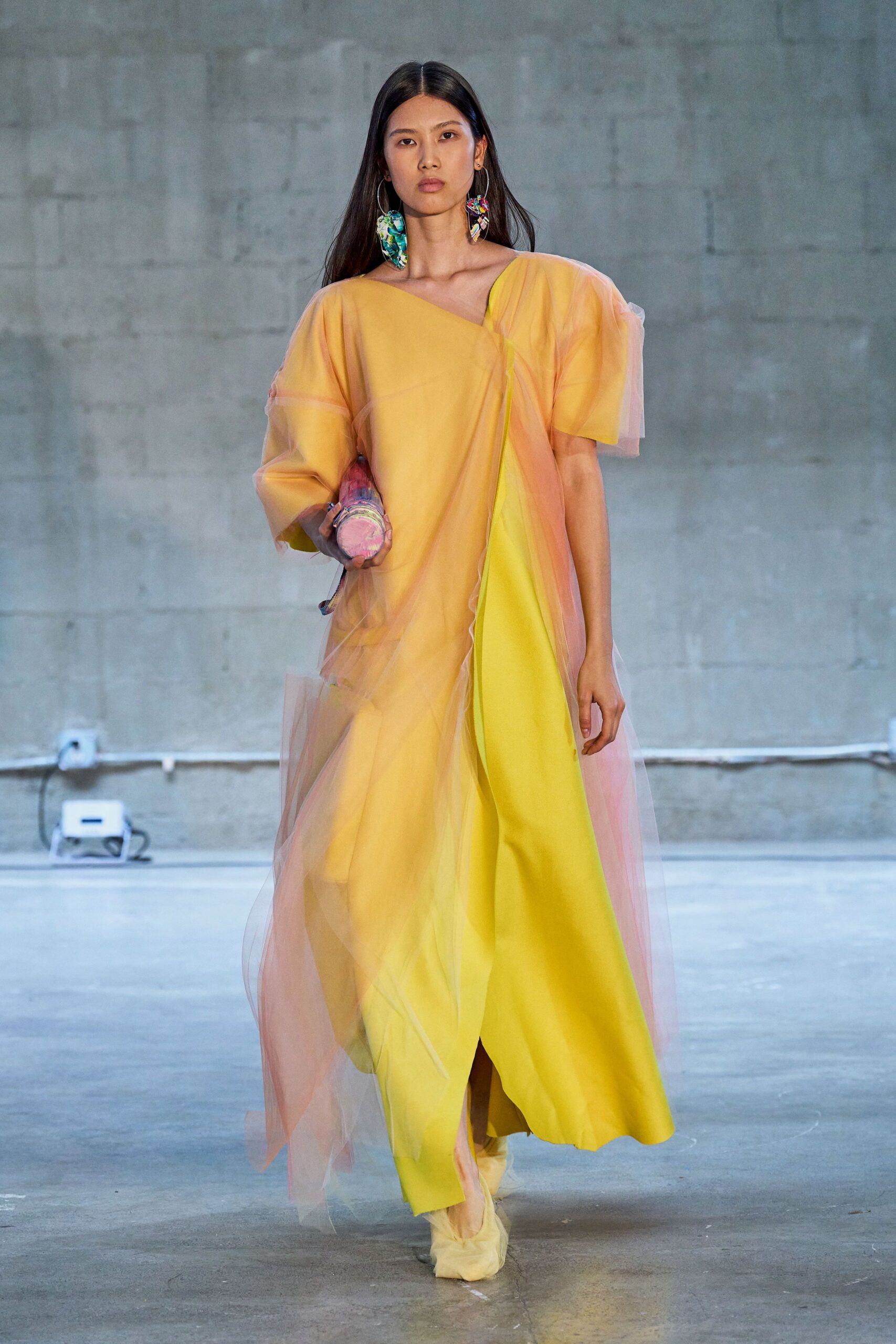 yellow tulle short-sleeve v-neck fitted layered flowing dress