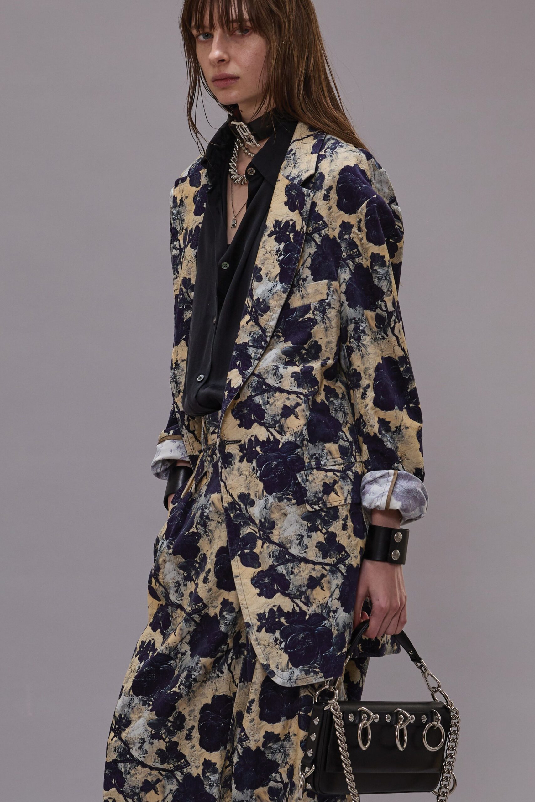 floral blazer with black shirt