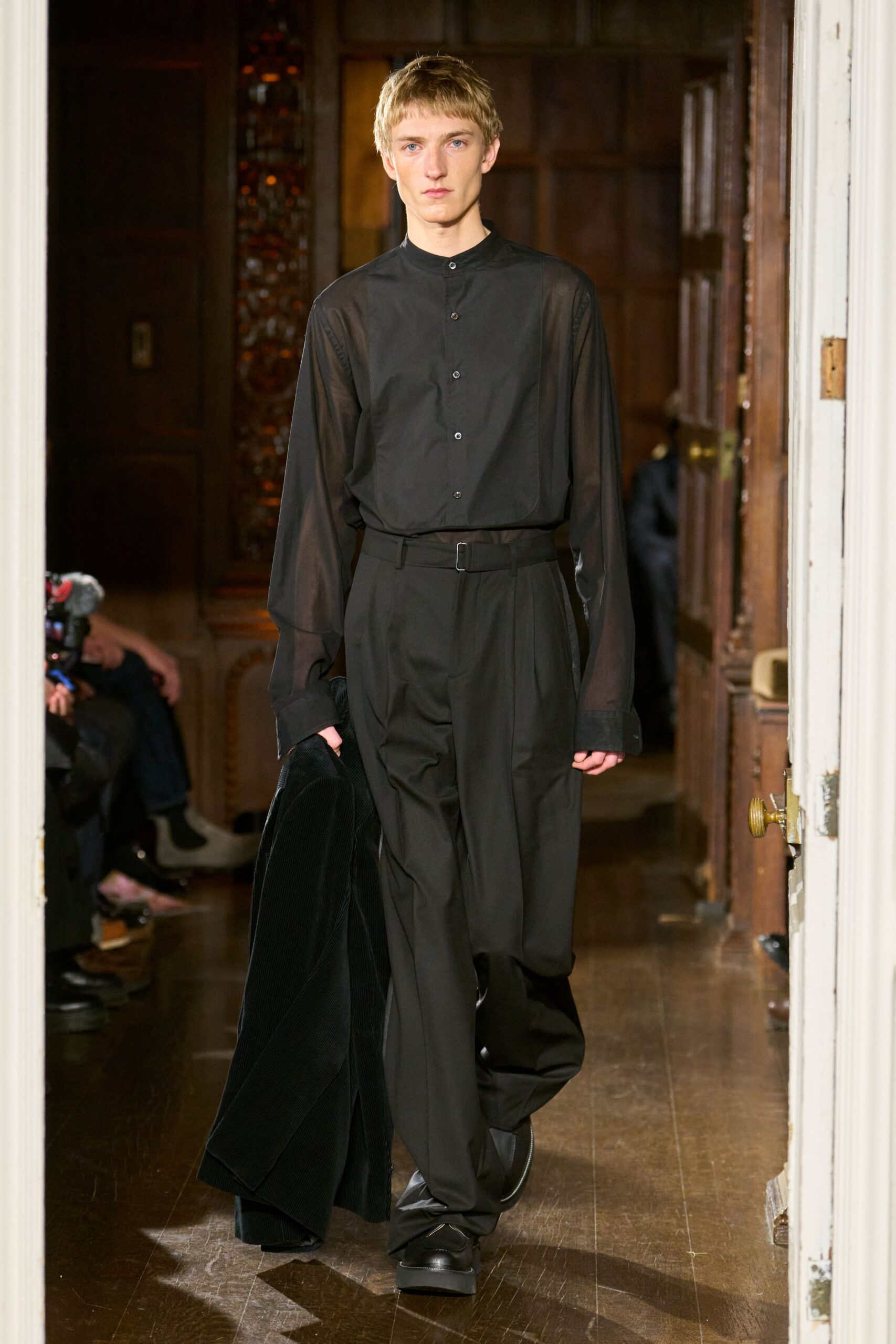 black shirt and pants ensemble