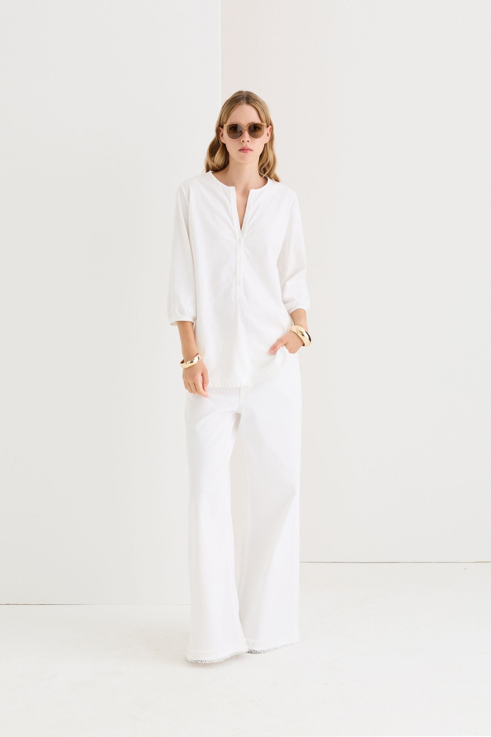white cotton fitted wide-leg pants