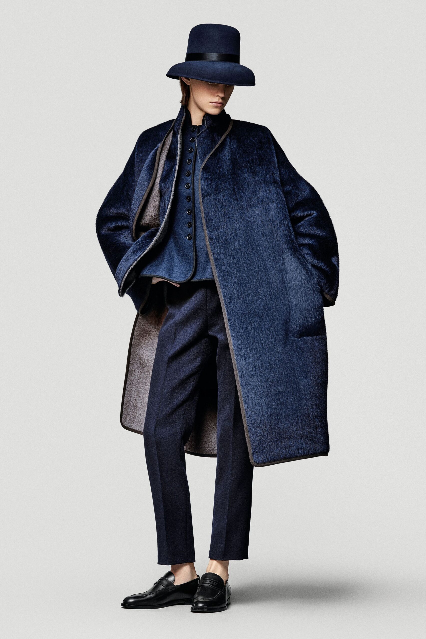 blue fur long-sleeve relaxed layered coat