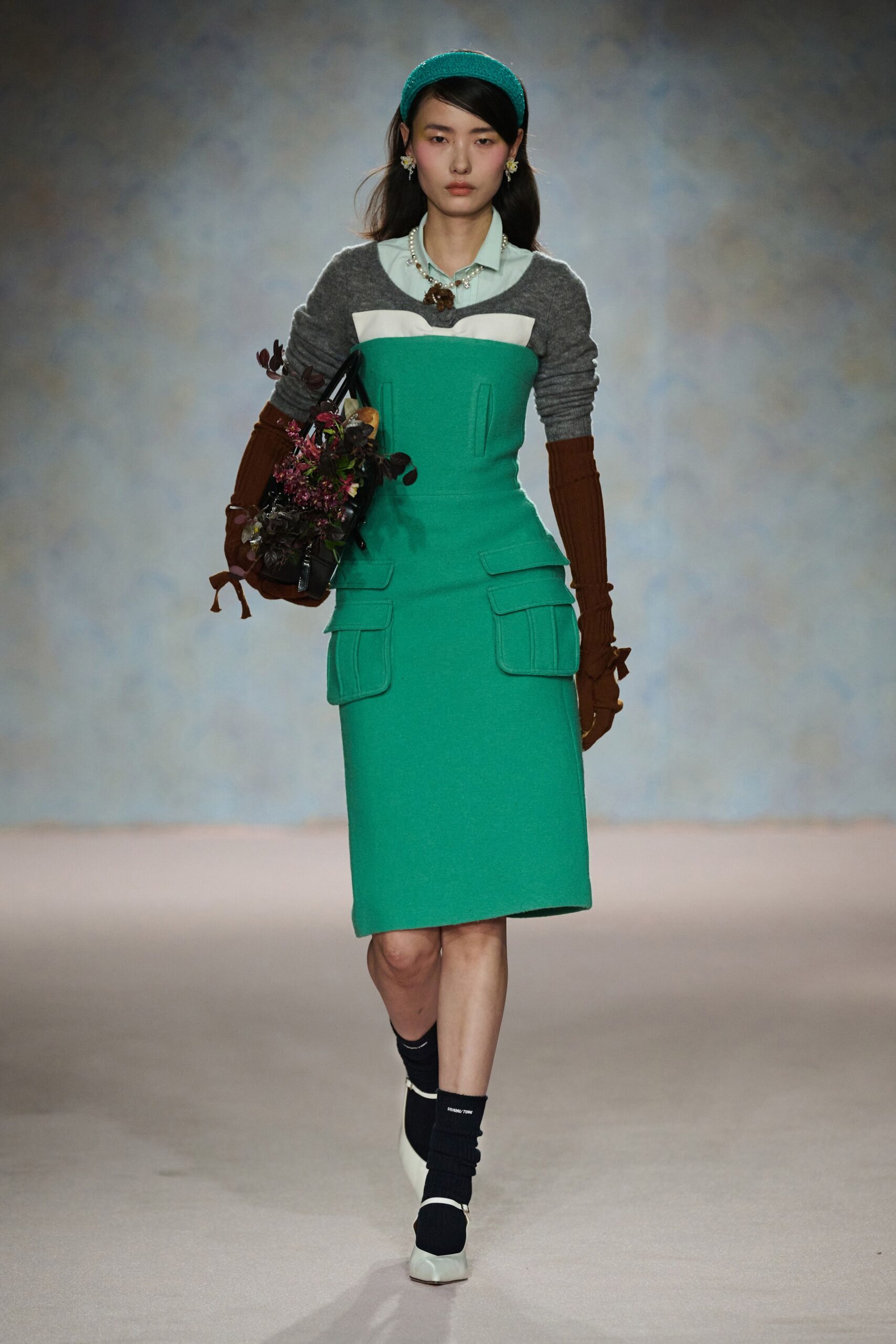 green cotton sleeveless collared fitted pencil pockets dress