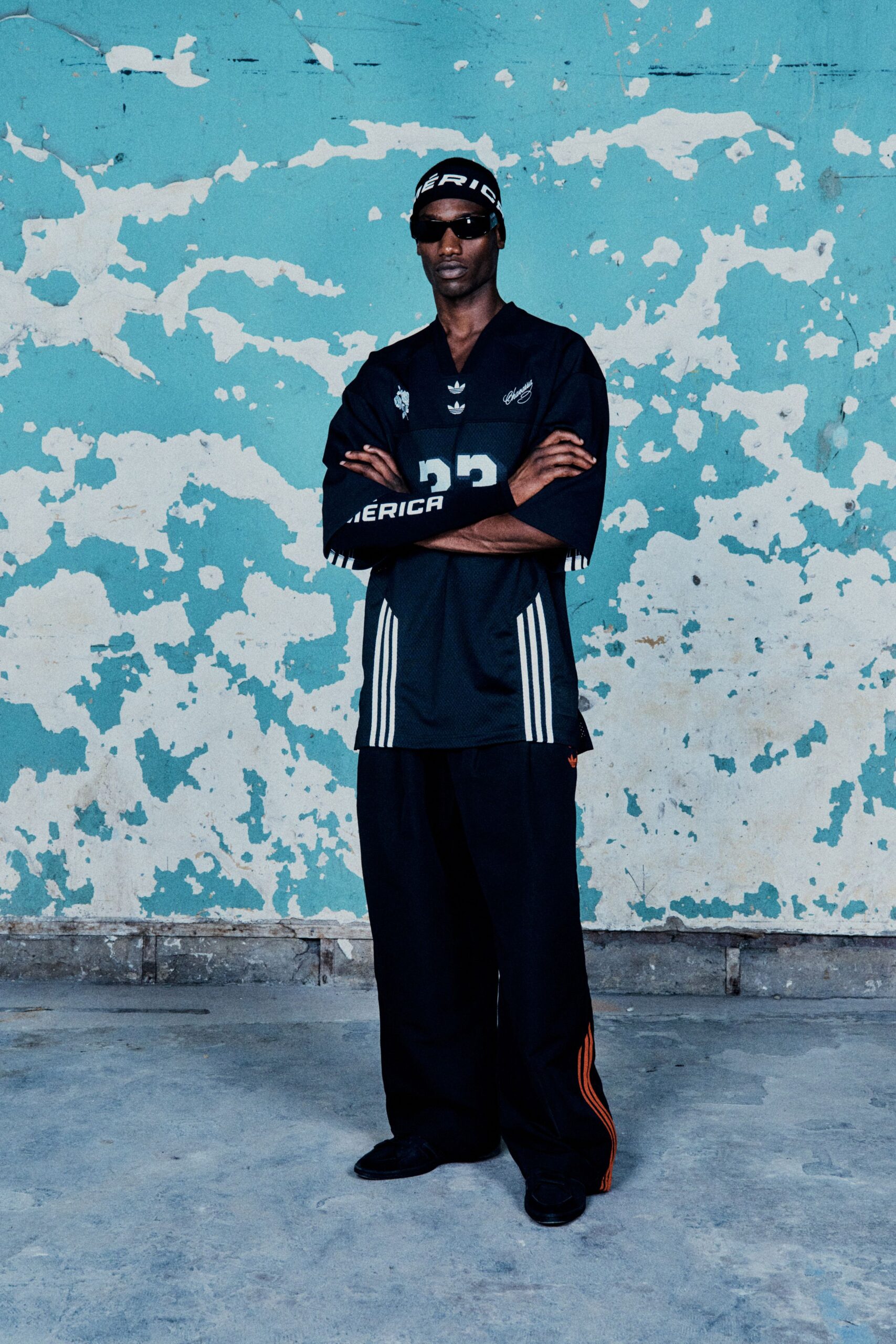 black relaxed shirt and pants
