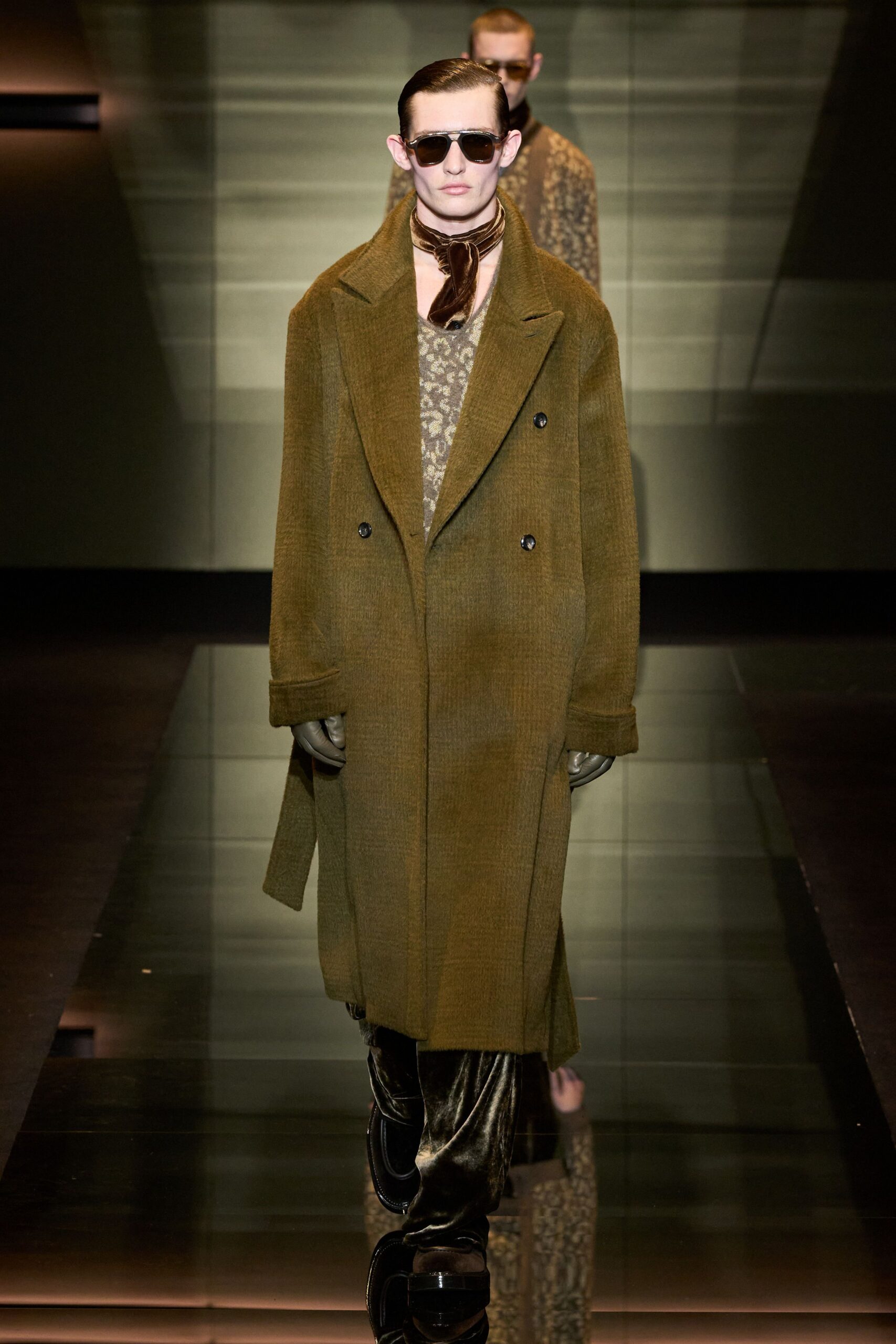 brown wool long-sleeve double-breasted relaxed textured coat