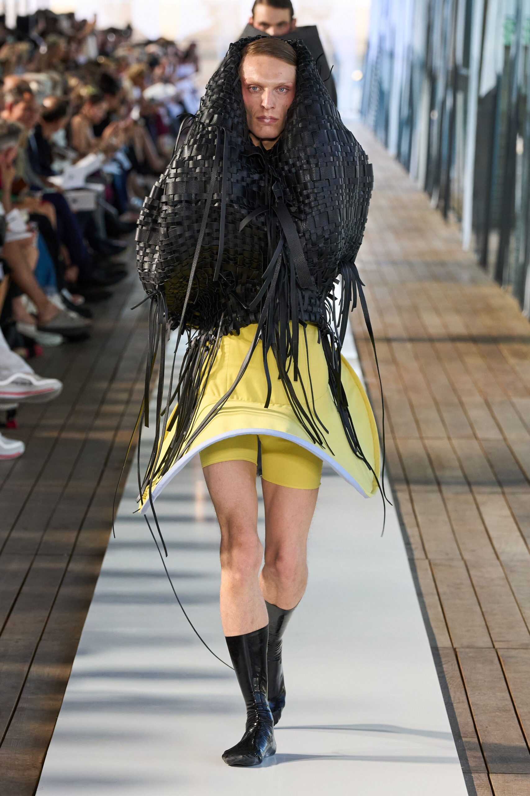 yellow cotton fitted straight-leg shorts