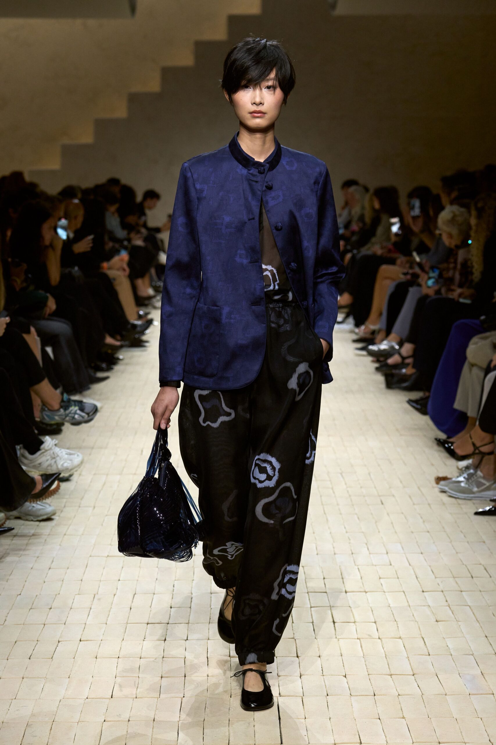blue silk long-sleeve collared tailored printed jacket