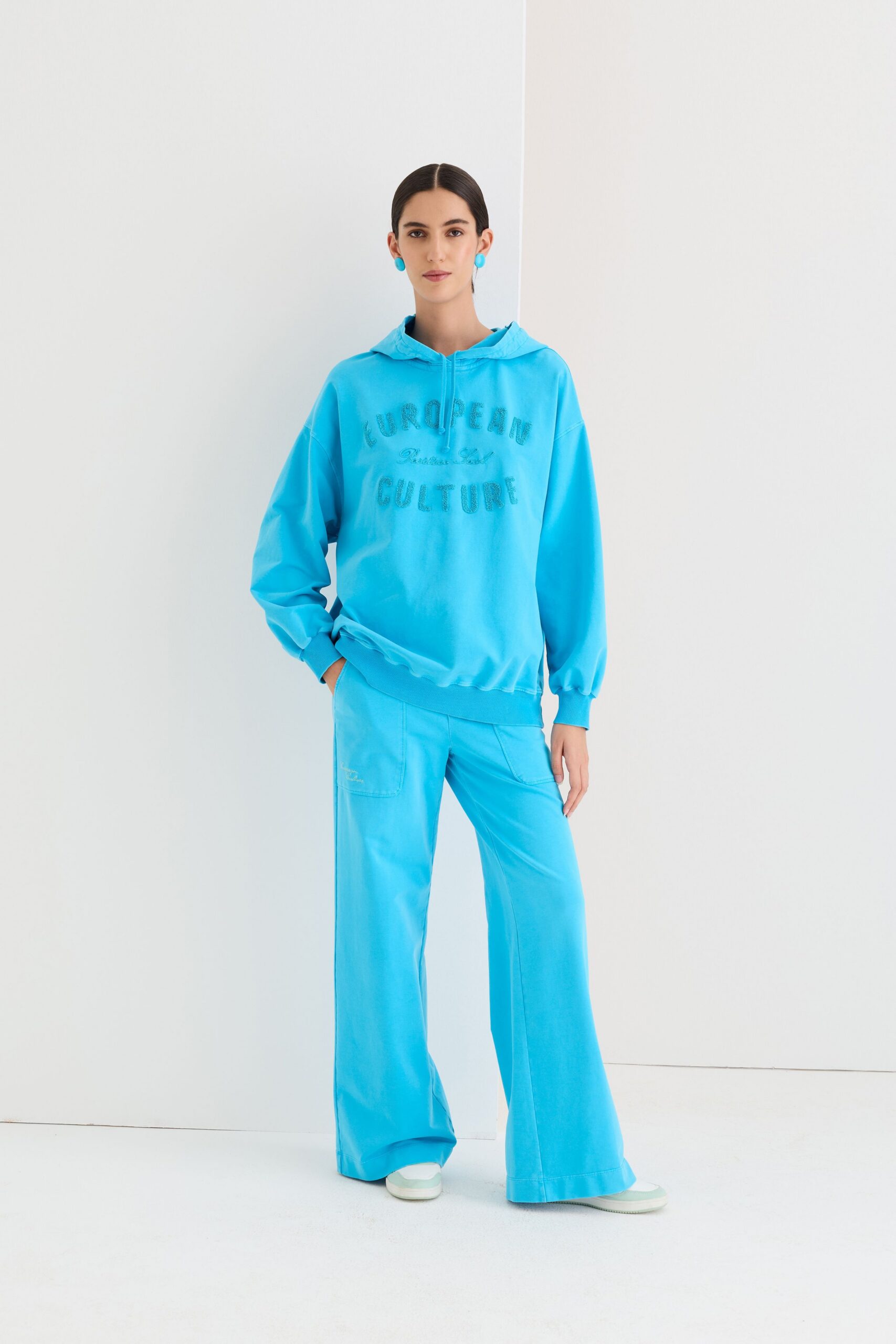 blue cotton long-sleeve hooded relaxed printed hoodie