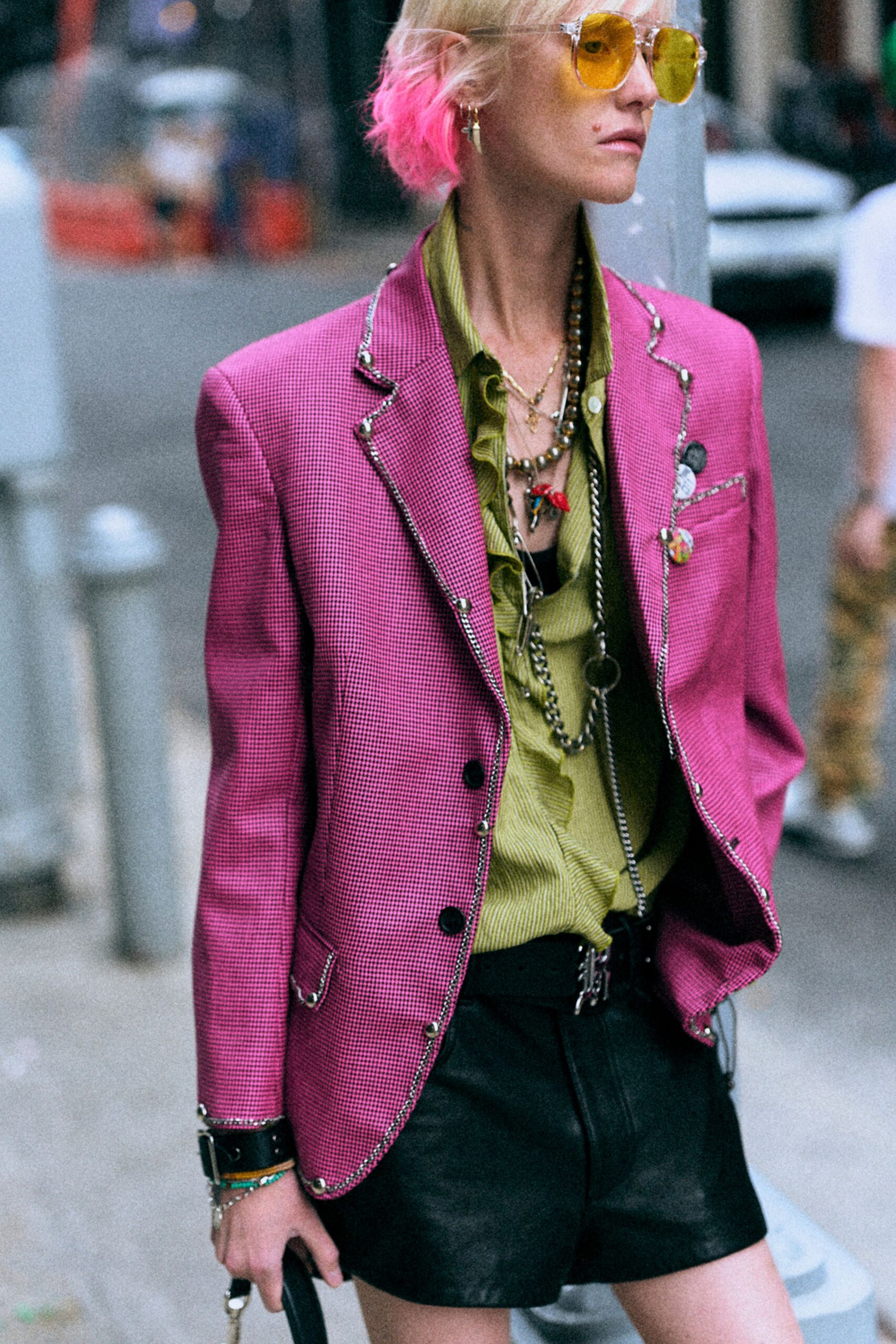 pink long-sleeve collared tailored buttoned embroidered blazer