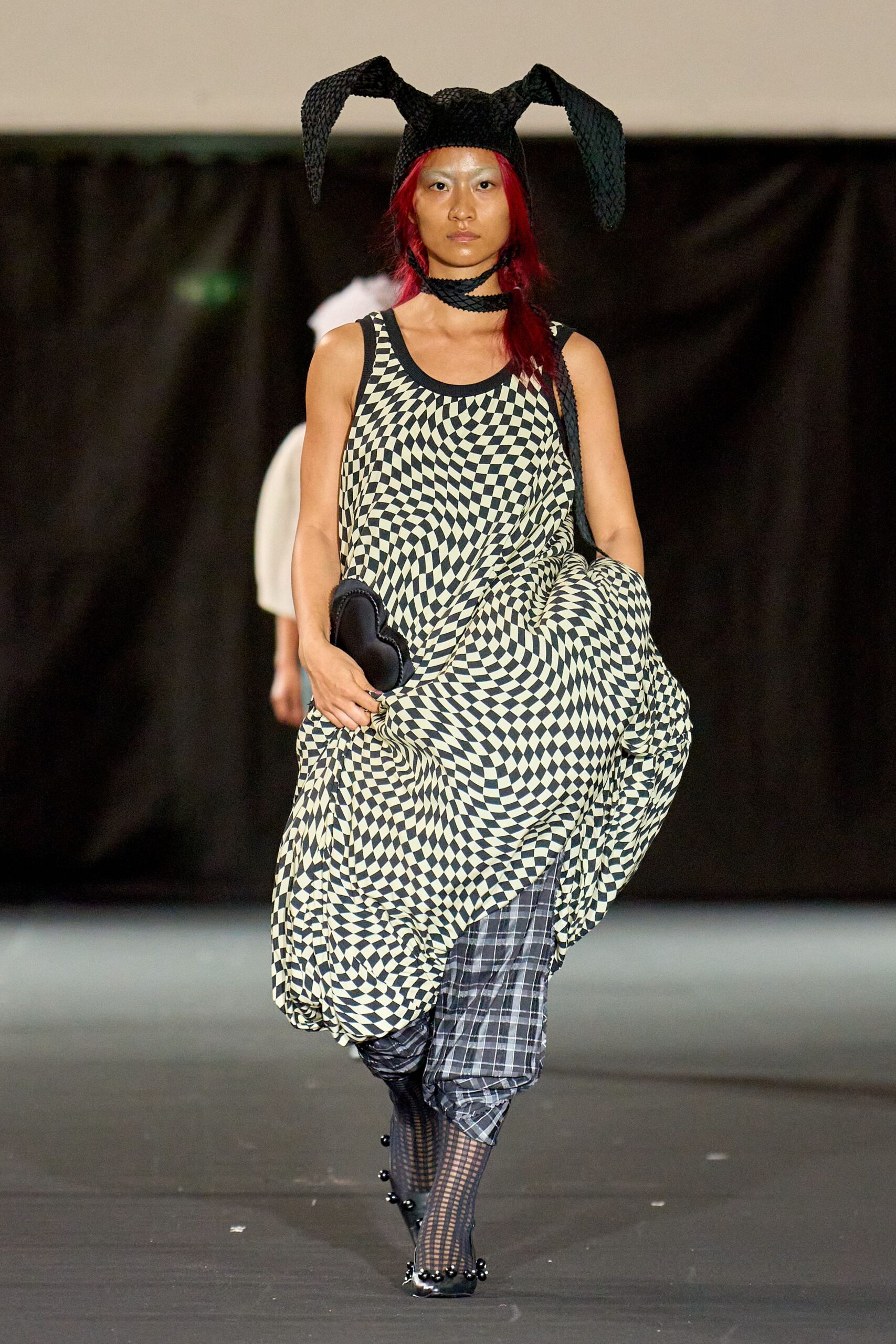 black cotton sleeveless v-neck relaxed checked midi dress