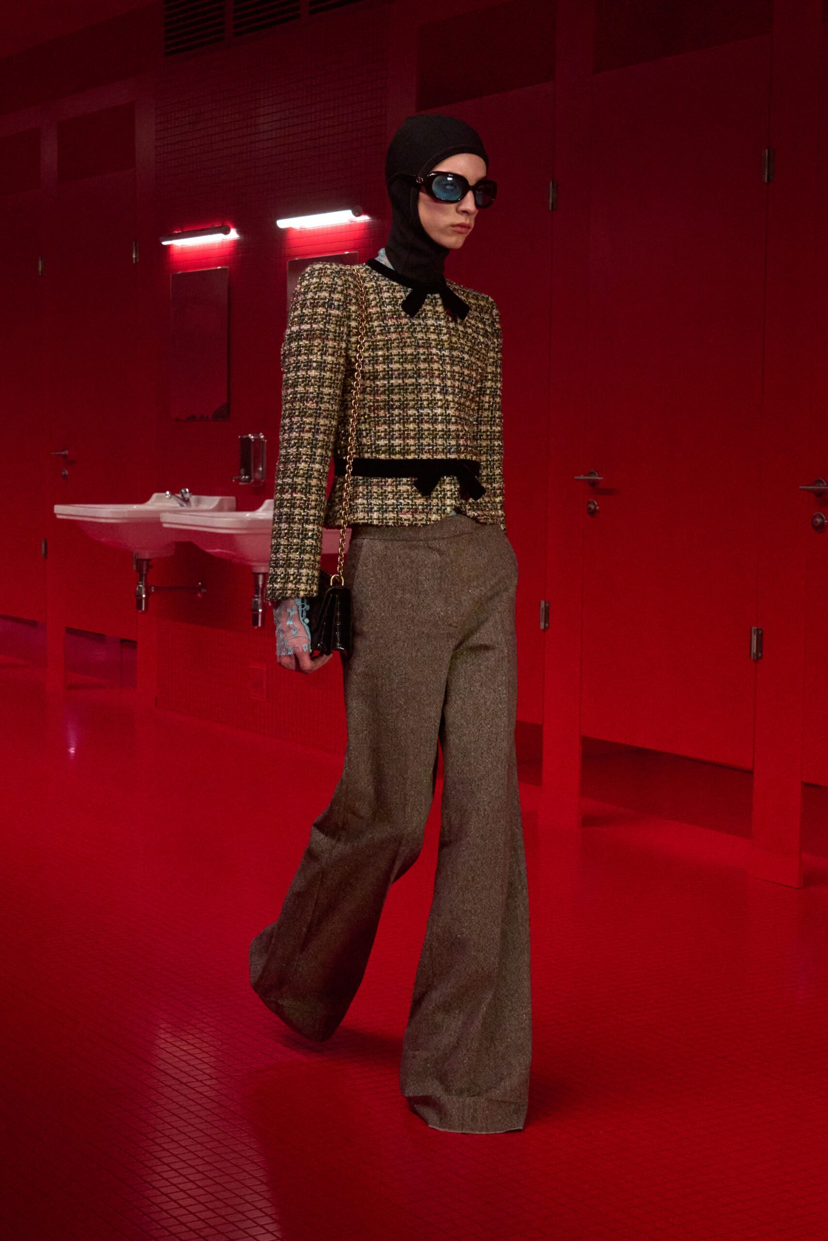 black tweed long-sleeve collared fitted structured buttoned jacket