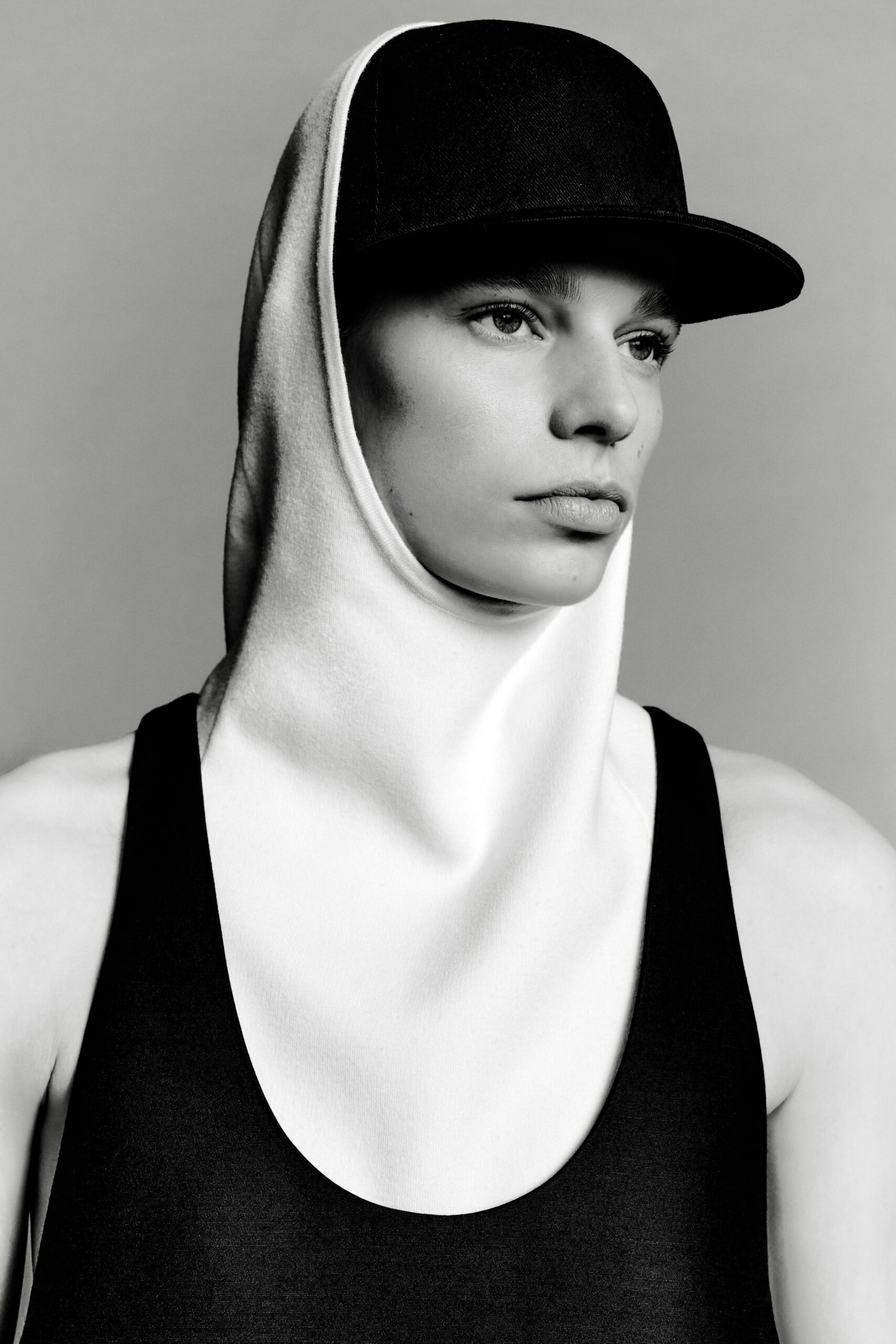 black fitted tank-top with hat