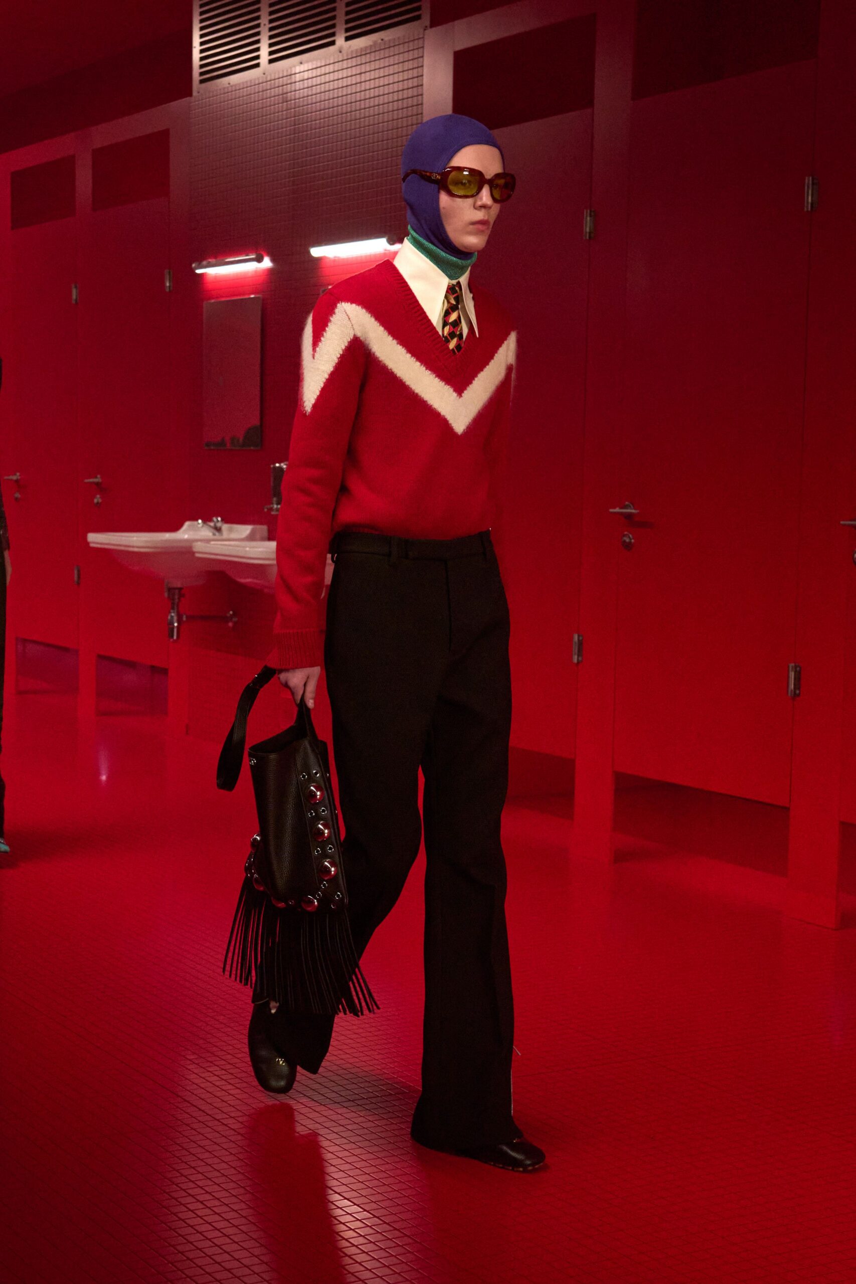 red wool long-sleeve v-neck fitted color-blocked sweater
