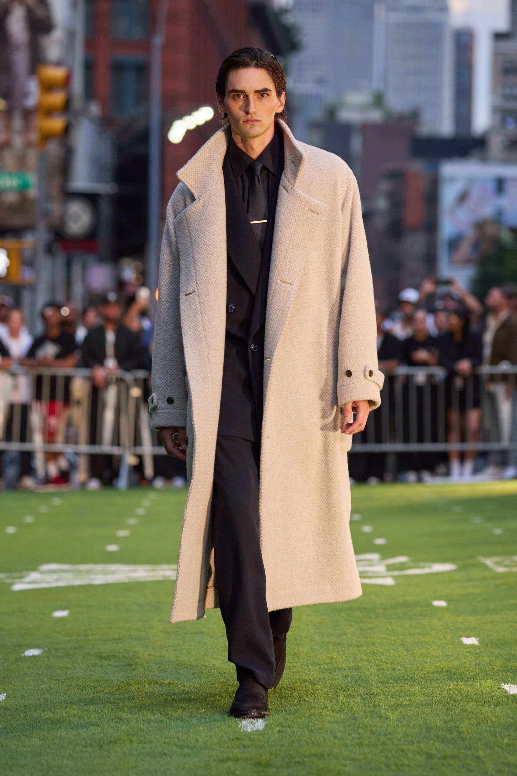 beige wool long-sleeve collared relaxed buttoned coat