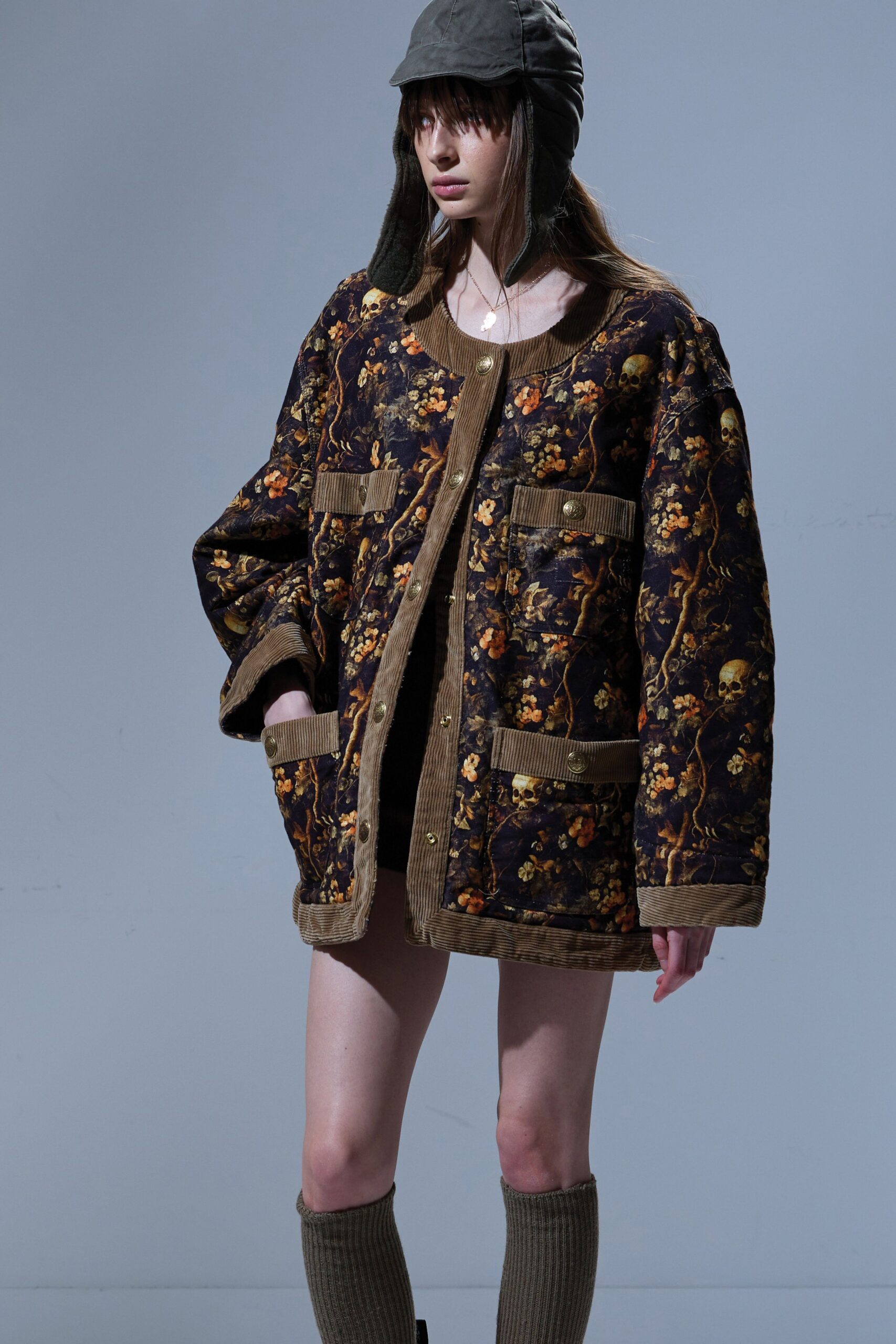black cotton long-sleeve collared relaxed floral buttoned jacket