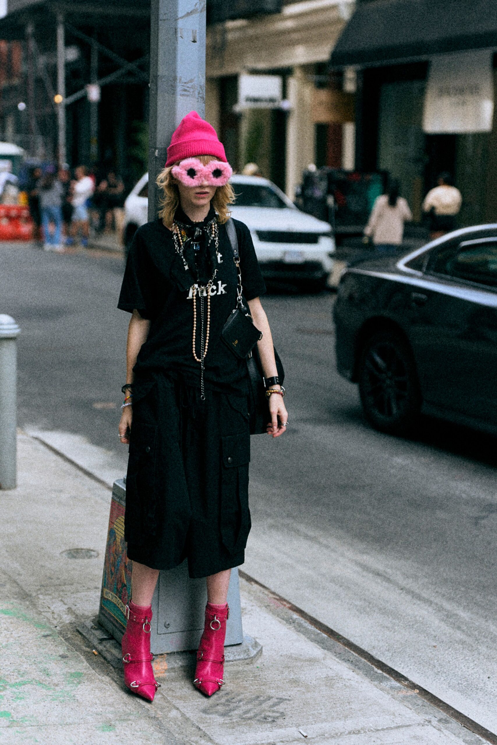 black t-shirt and culottes with pink accessories