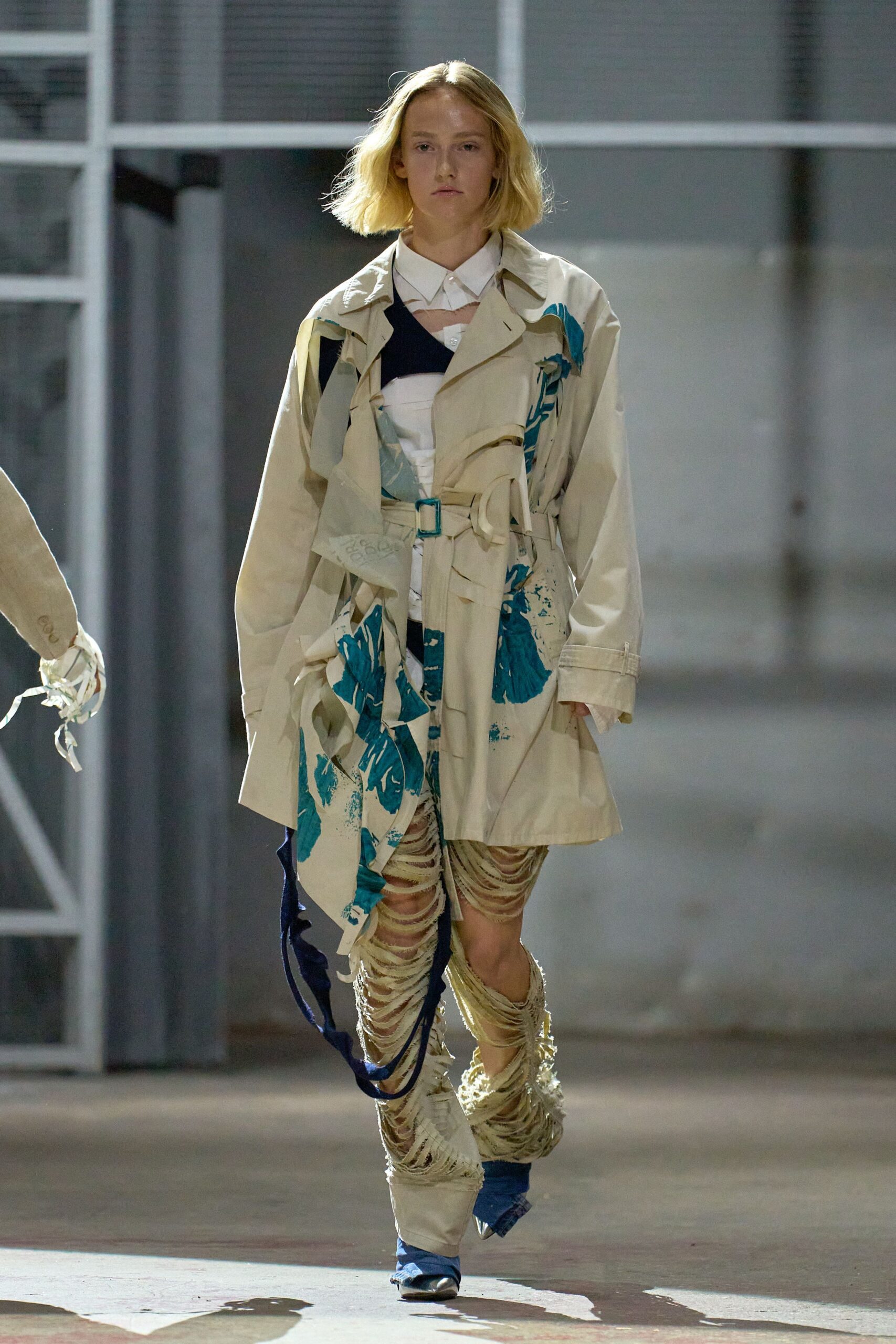 beige cotton long-sleeve collared relaxed belted printed trench