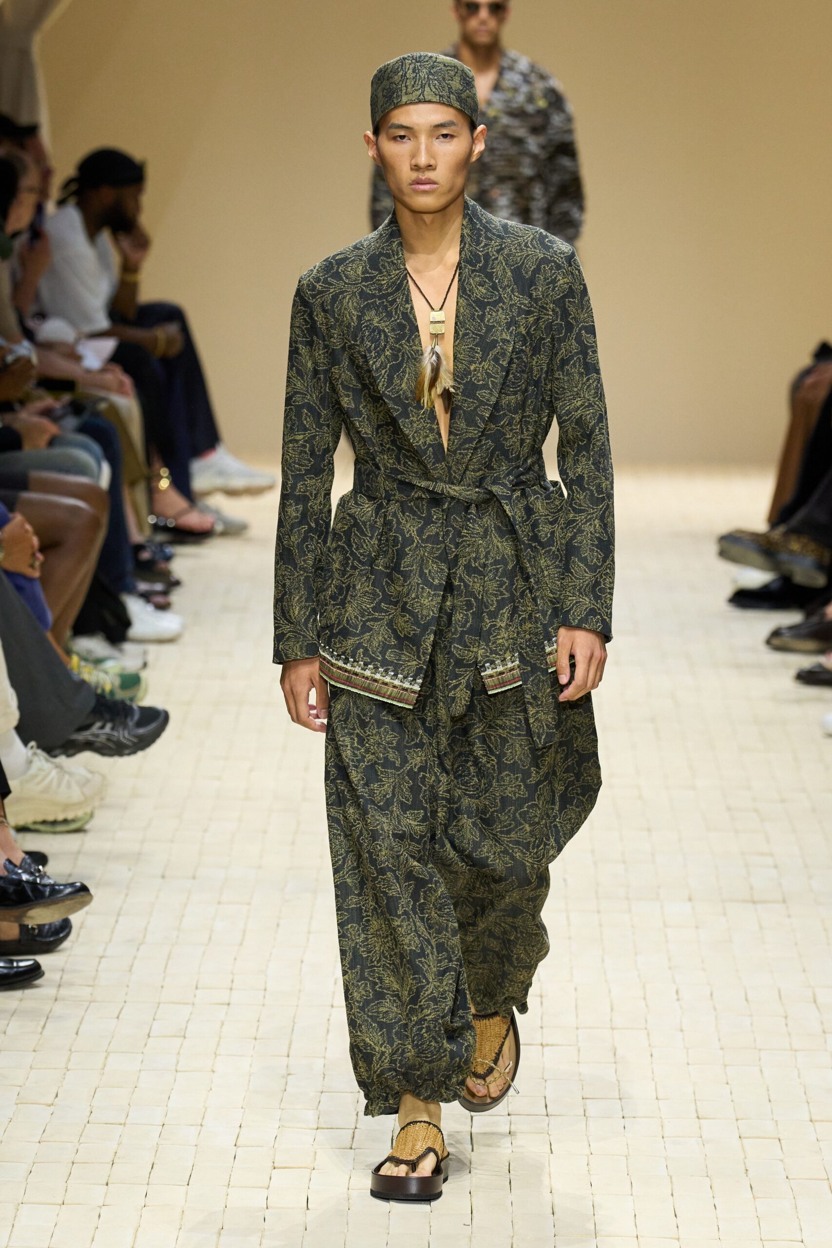 green cotton long-sleeve collared relaxed printed belted suit