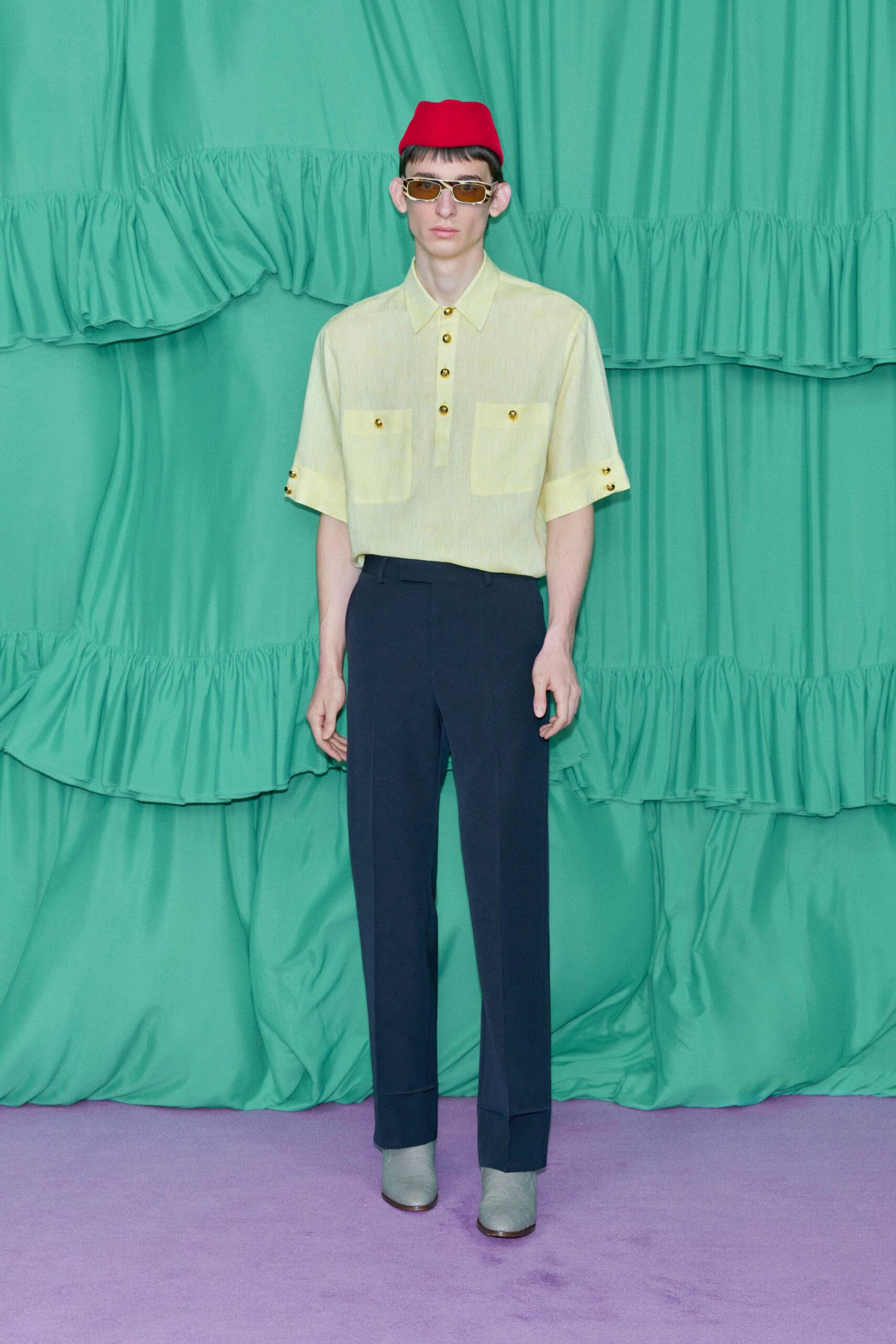 yellow cotton short-sleeve collared relaxed buttoned pockets shirt