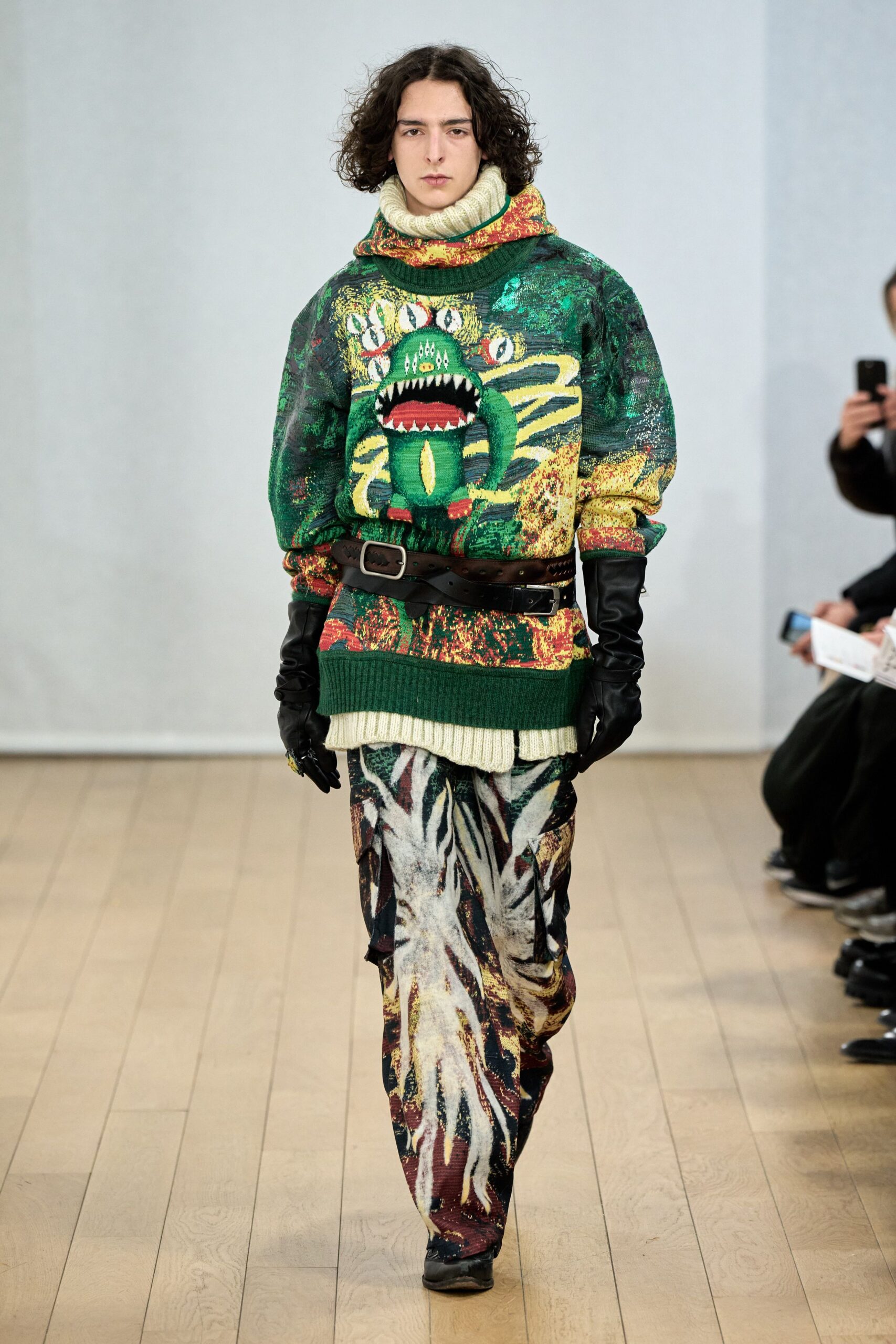 green printed sweater with pants