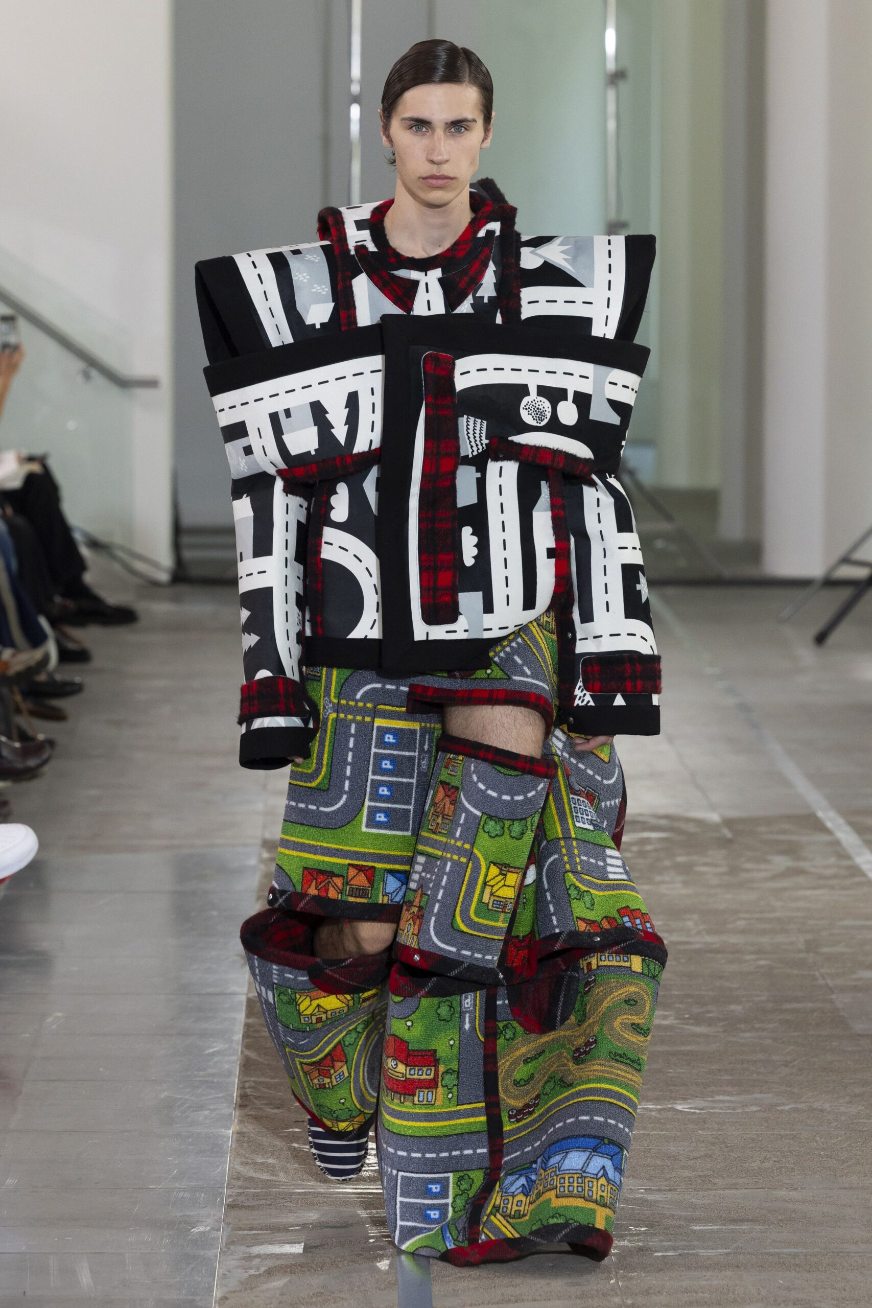 black cotton long-sleeve collared oversized printed jacket
