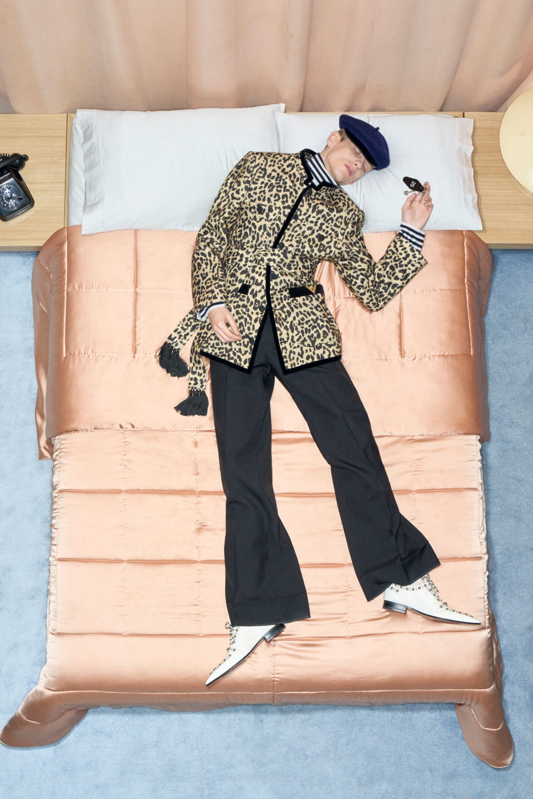 beige cotton long-sleeve collared fitted animal-print buttoned jacket