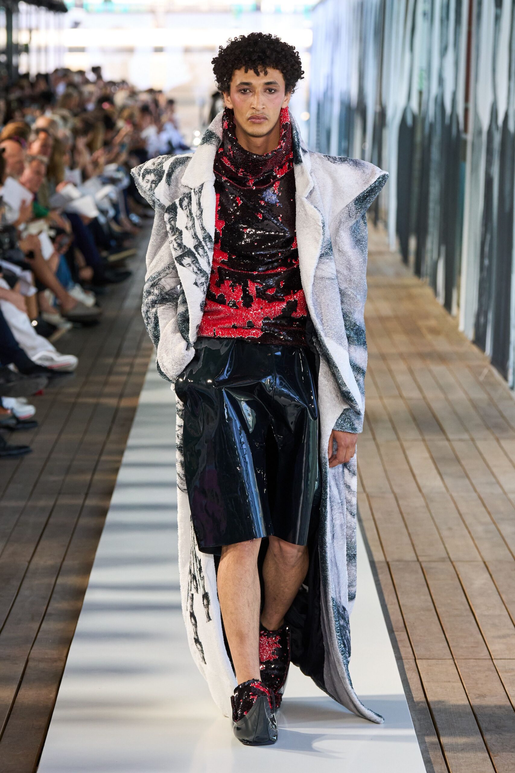 white fur long-sleeve oversized layered coat