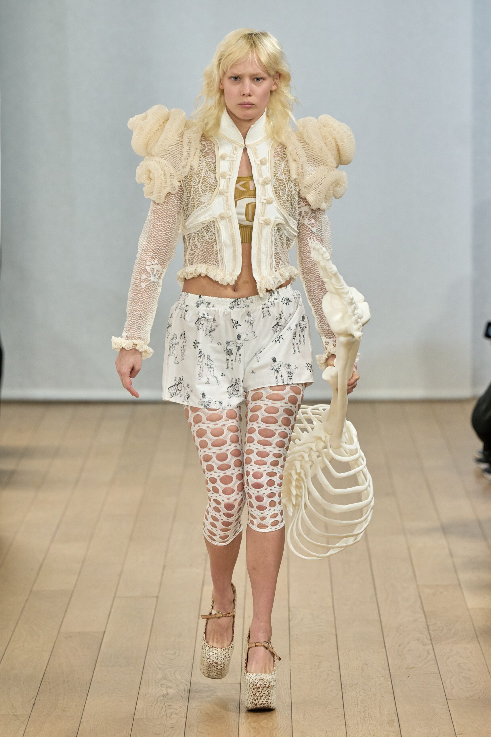 white lace fitted jacket with shorts
