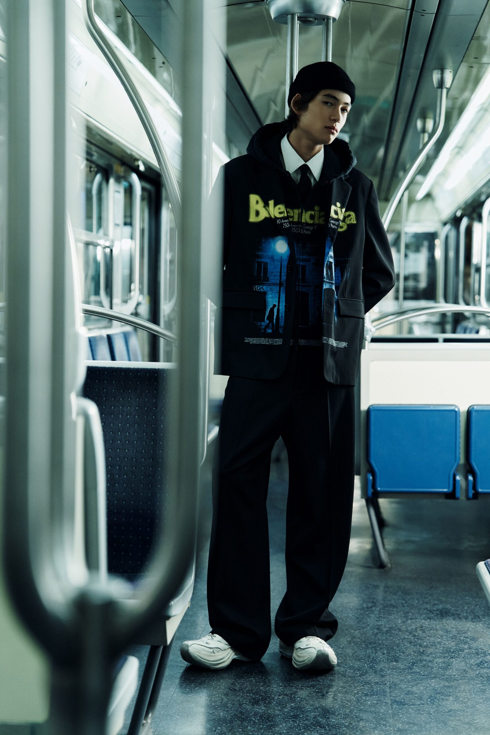 black cotton long-sleeve hooded relaxed printed hoodie