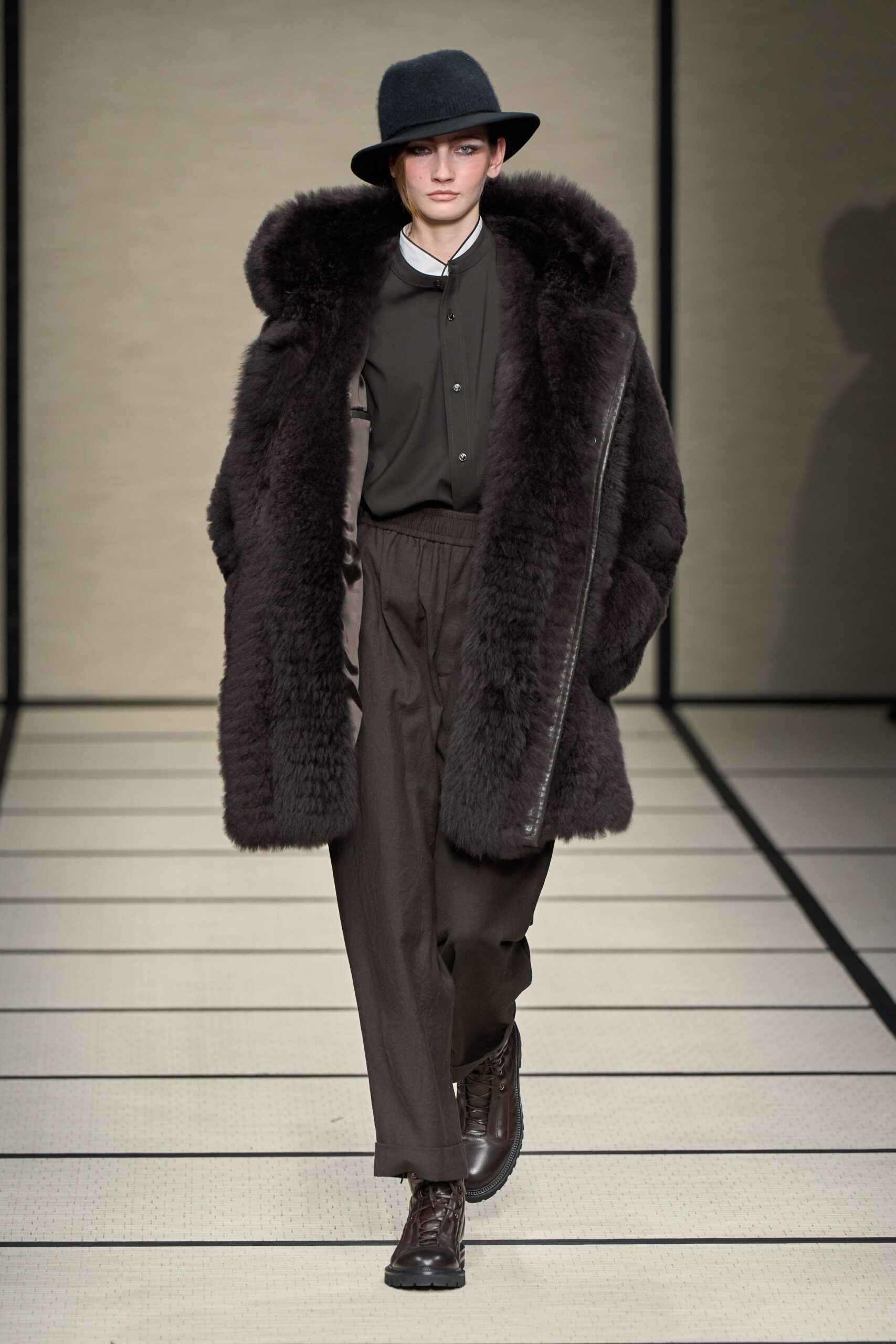 brown fur coat with gray shirt
