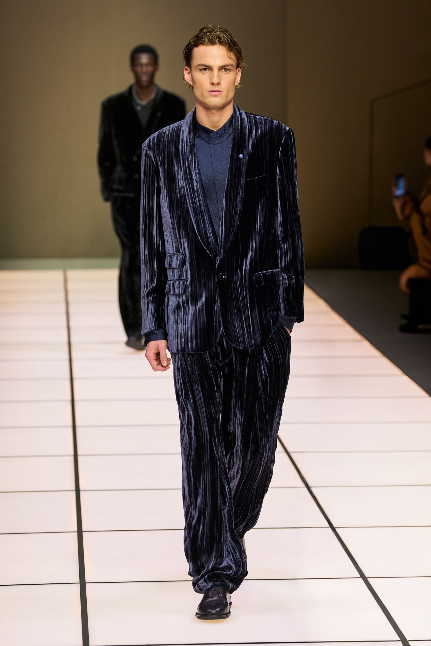 blue velvet long-sleeve collared tailored pleated shiny suit
