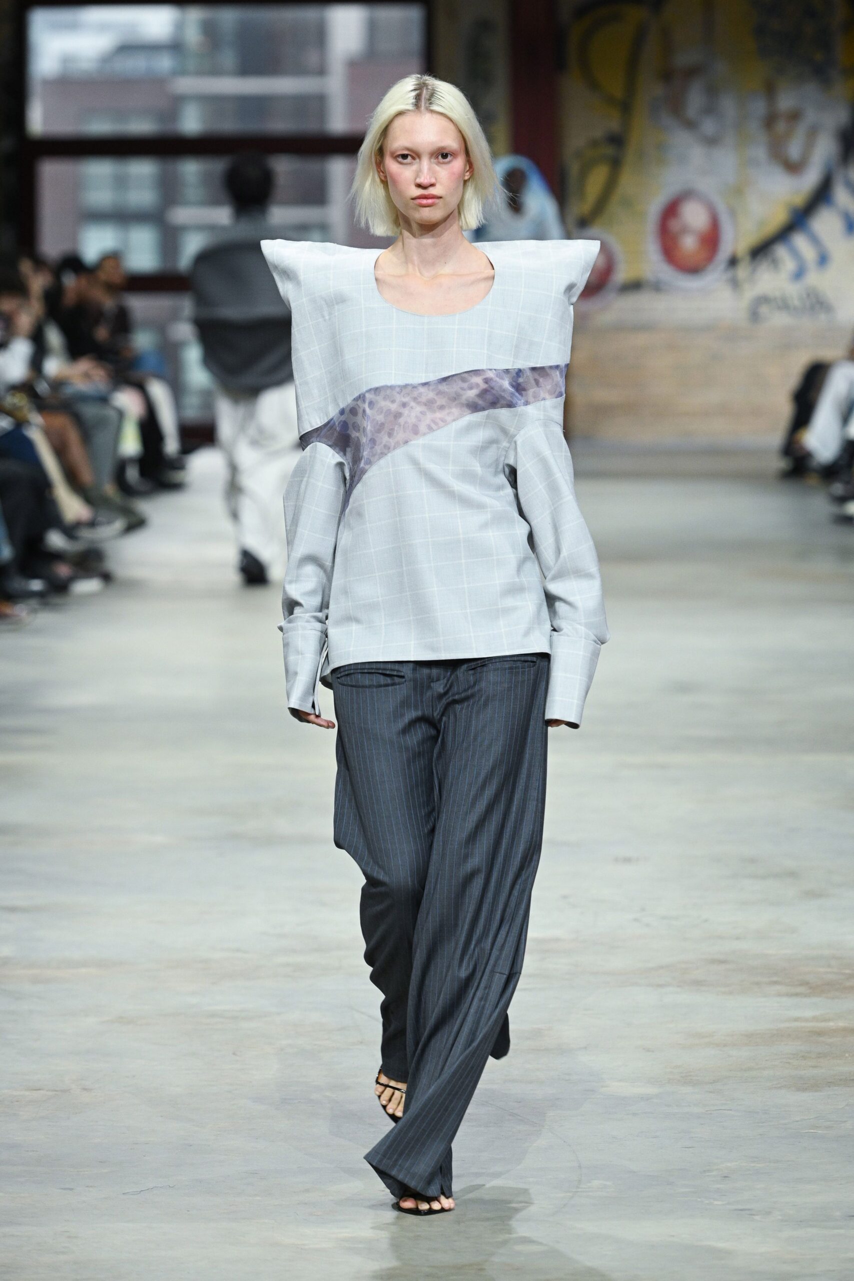 gray cotton long-sleeve collared relaxed layered top