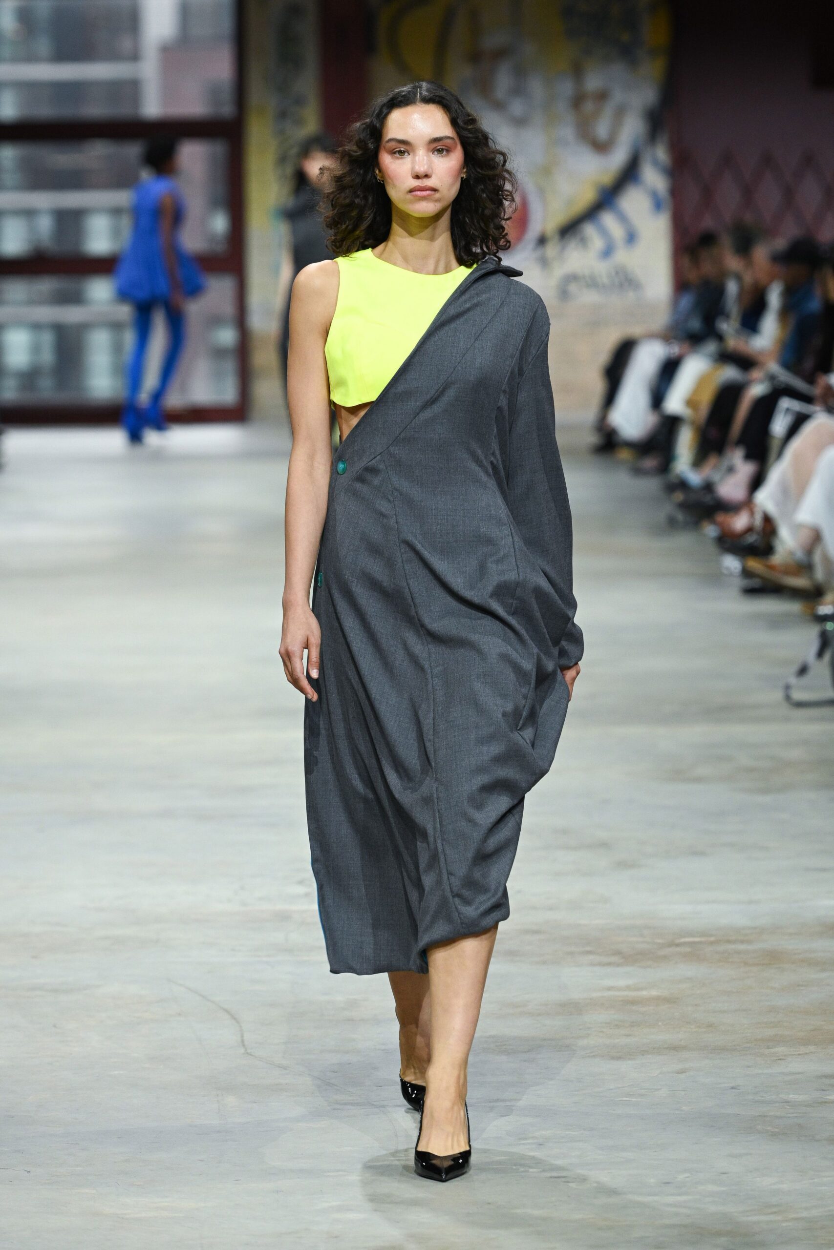 gray cotton sleeveless asymmetric relaxed draped midi dress