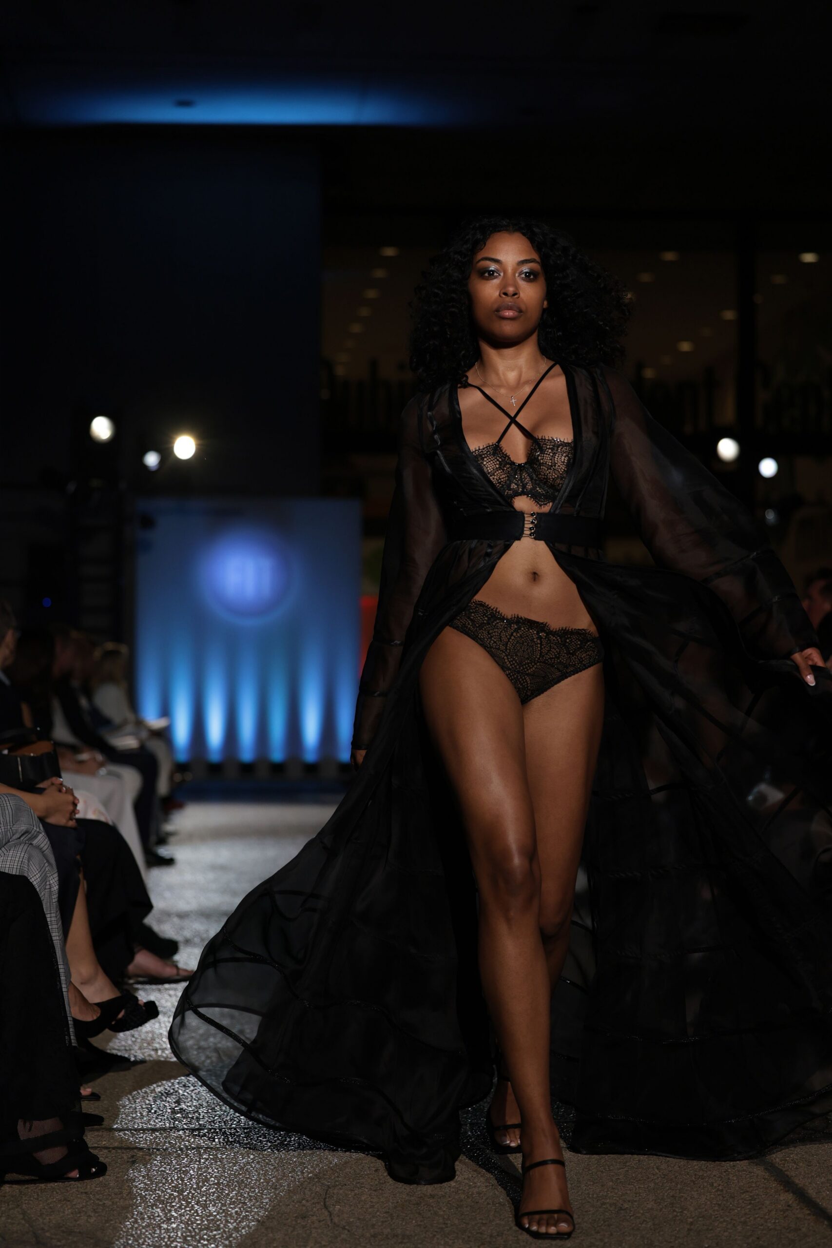 black lace sleeveless fitted bikini
