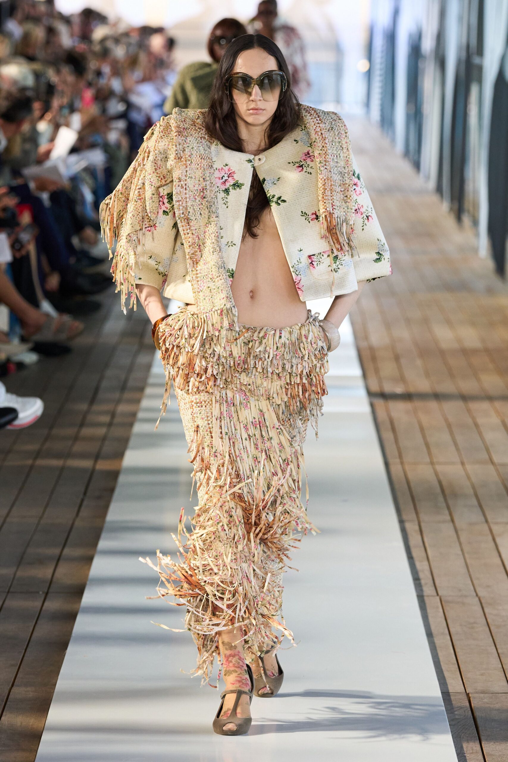 beige cotton short-sleeve collared structured fringed embroidered jacket