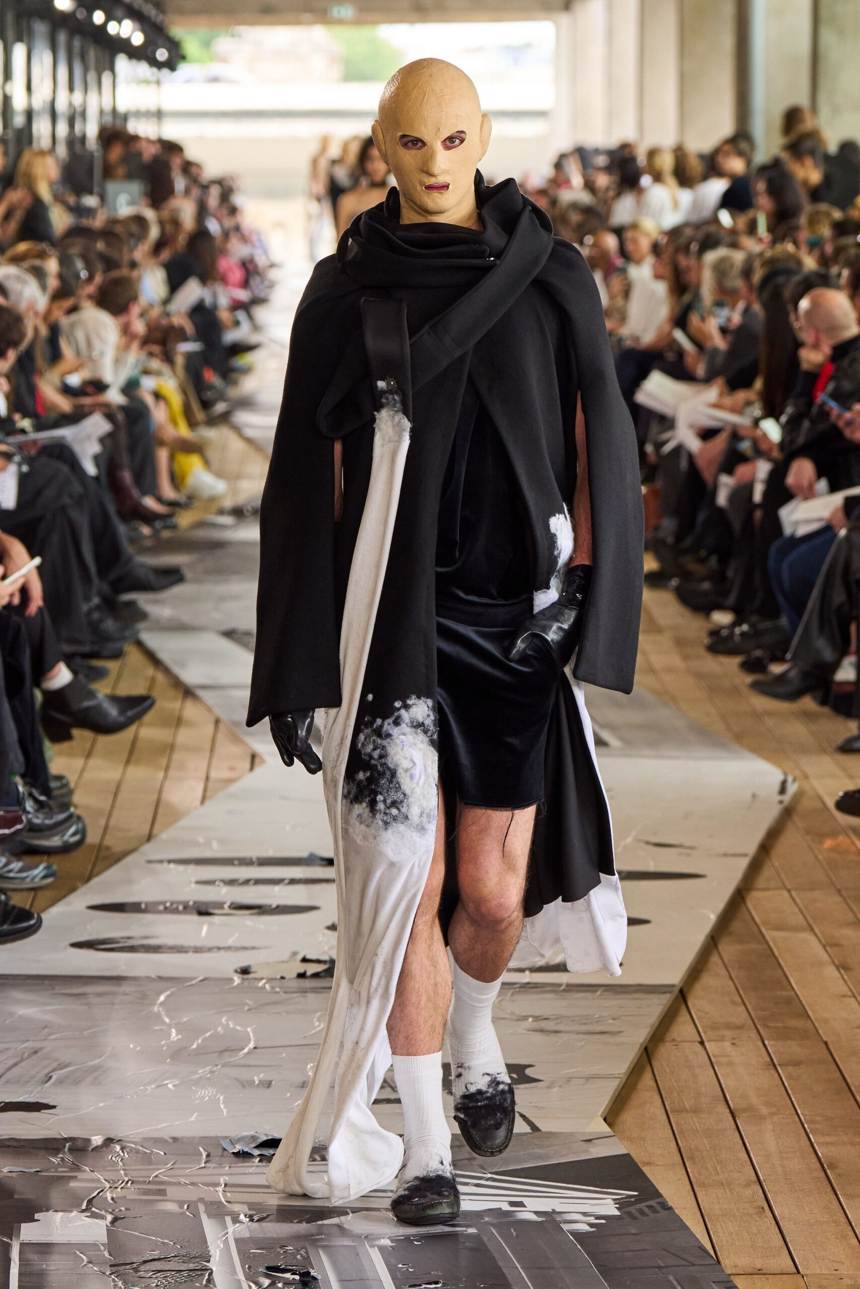 black cotton long-sleeve collared relaxed draped coat