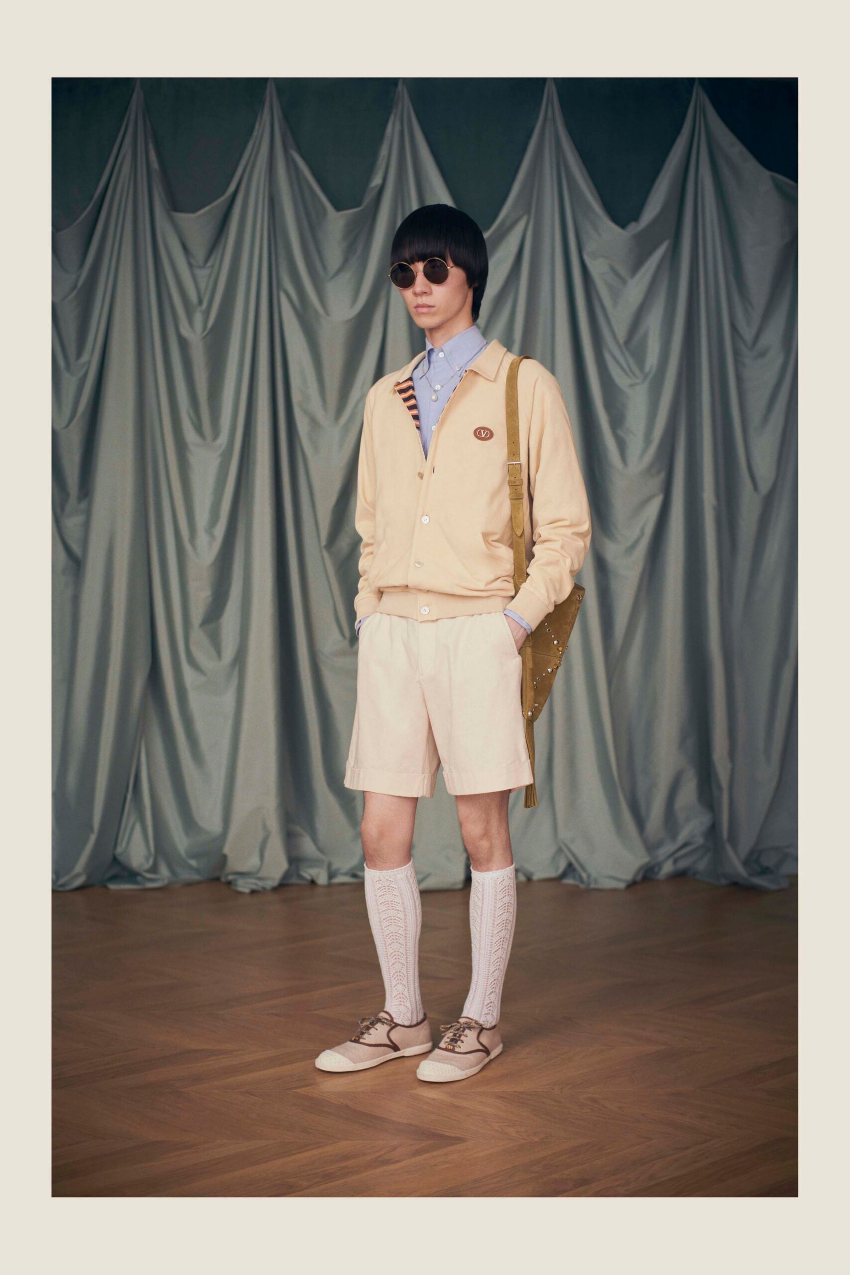 beige cotton long-sleeve collared relaxed cardigan