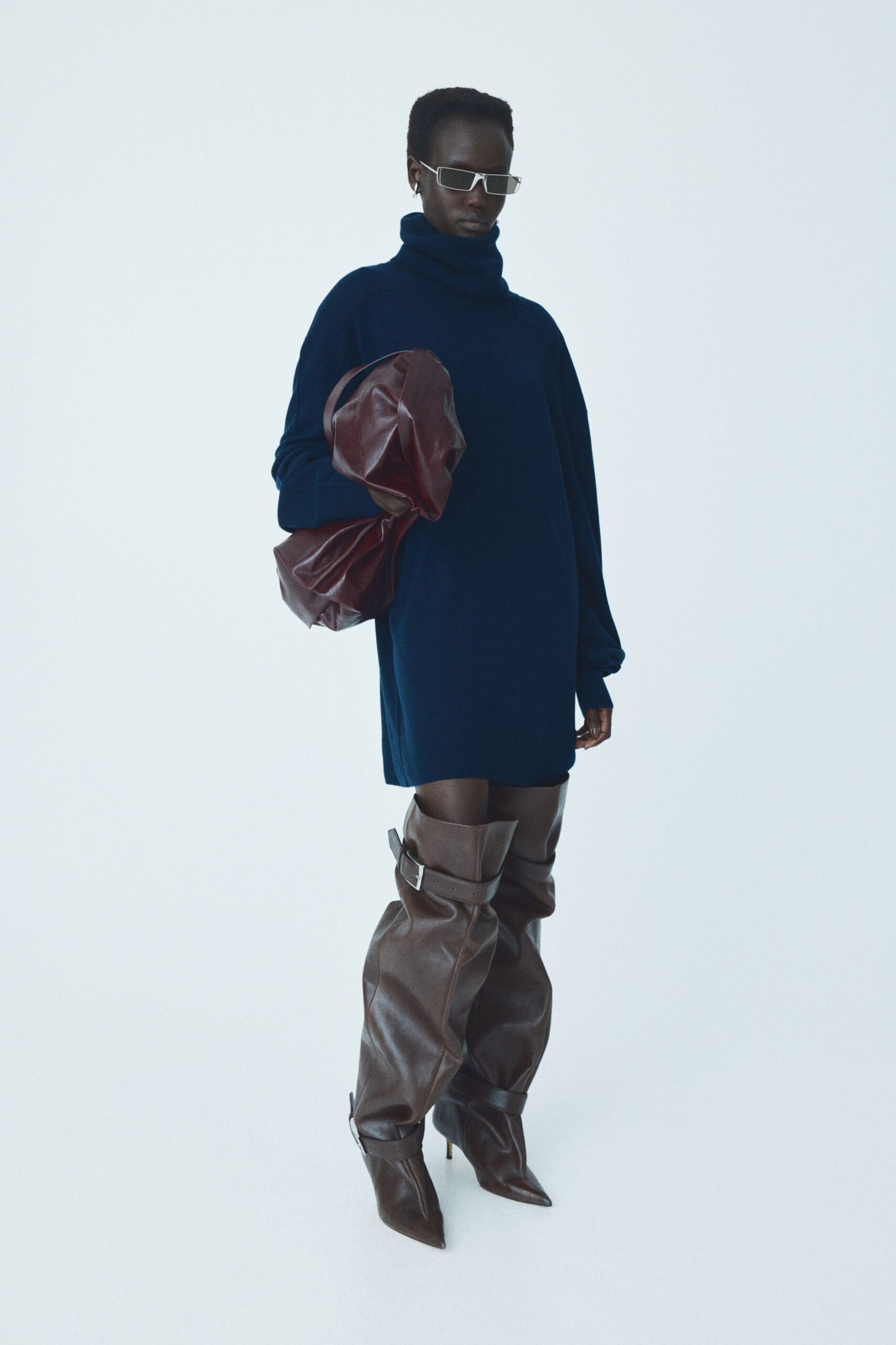 brown leather pleated bag