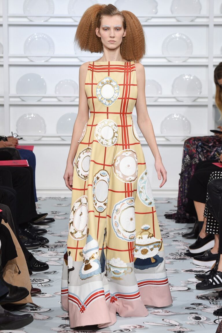 Schiaparelli Spring 2016 Couture