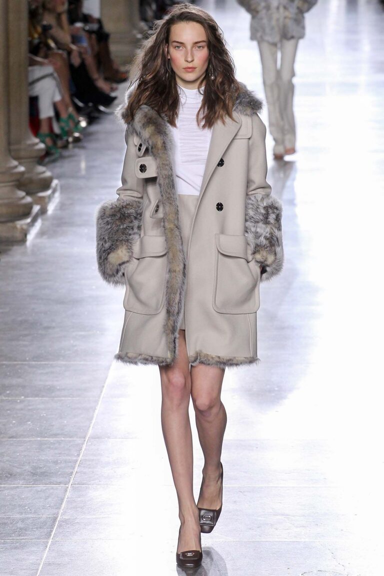 Topshop Unique Fall 2015 Ready-to-Wear