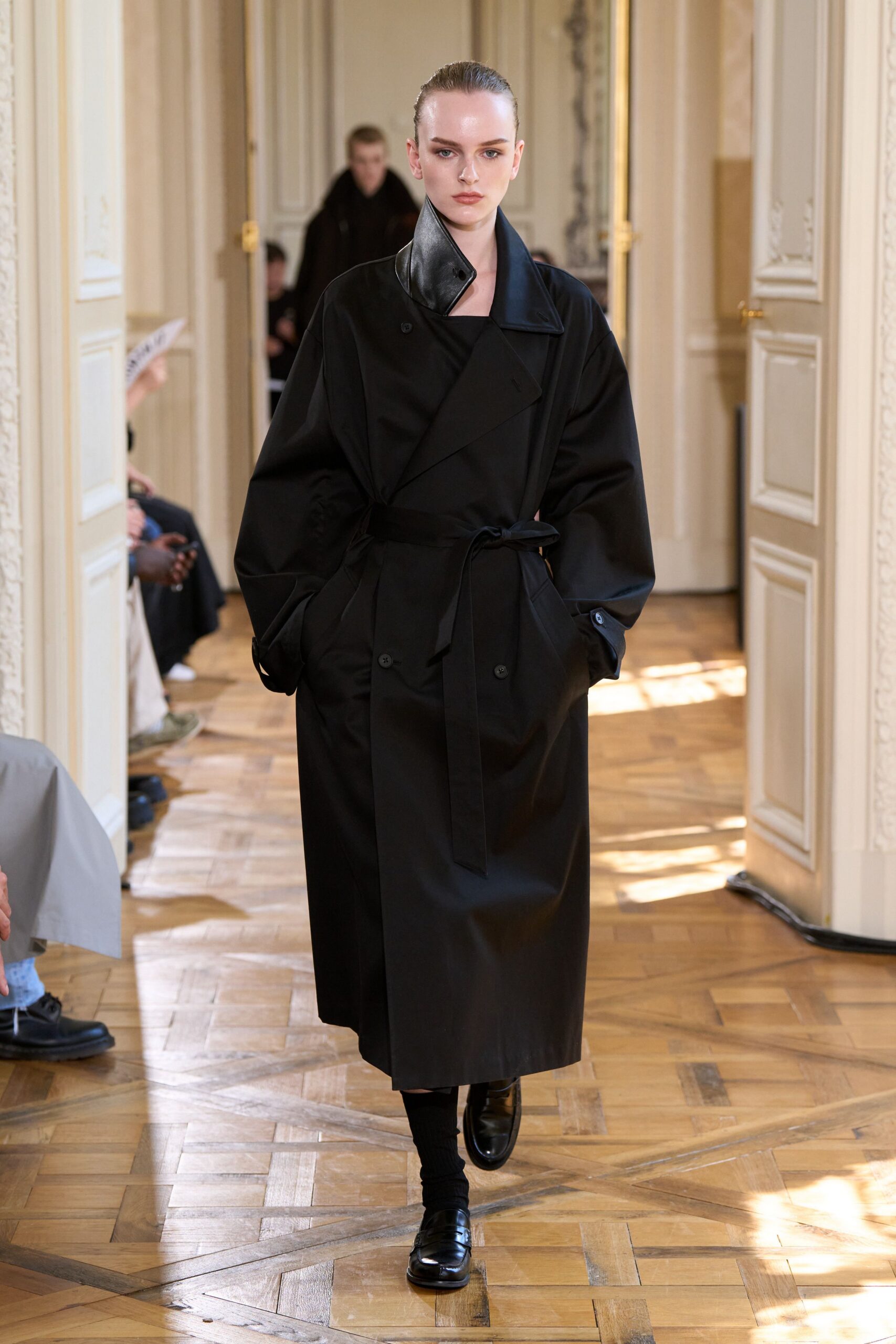 black cotton long-sleeve collared relaxed belted coat