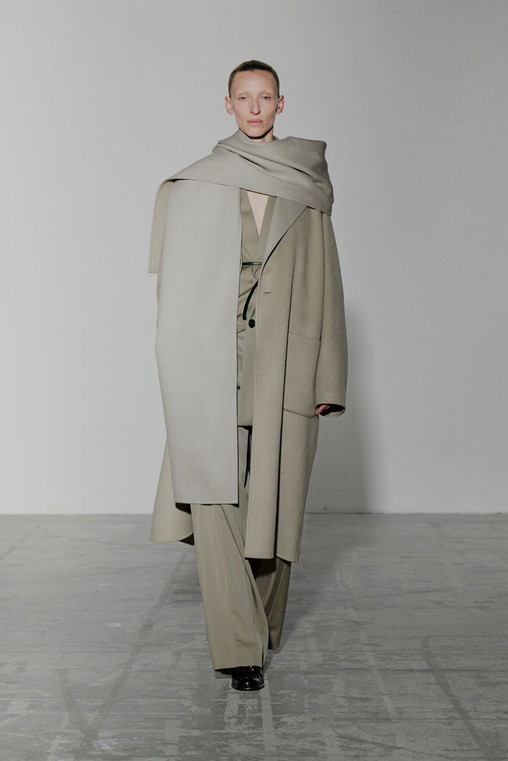 gray wool scarf