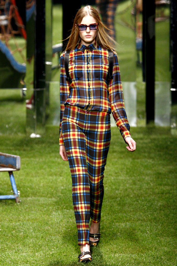 Versus Versace Spring 2011 Ready-to-Wear