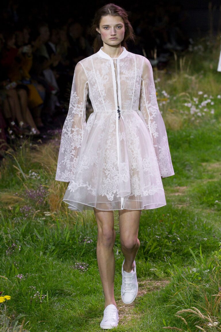 Moncler Gamme Rouge Spring 2016 Ready-to-Wear