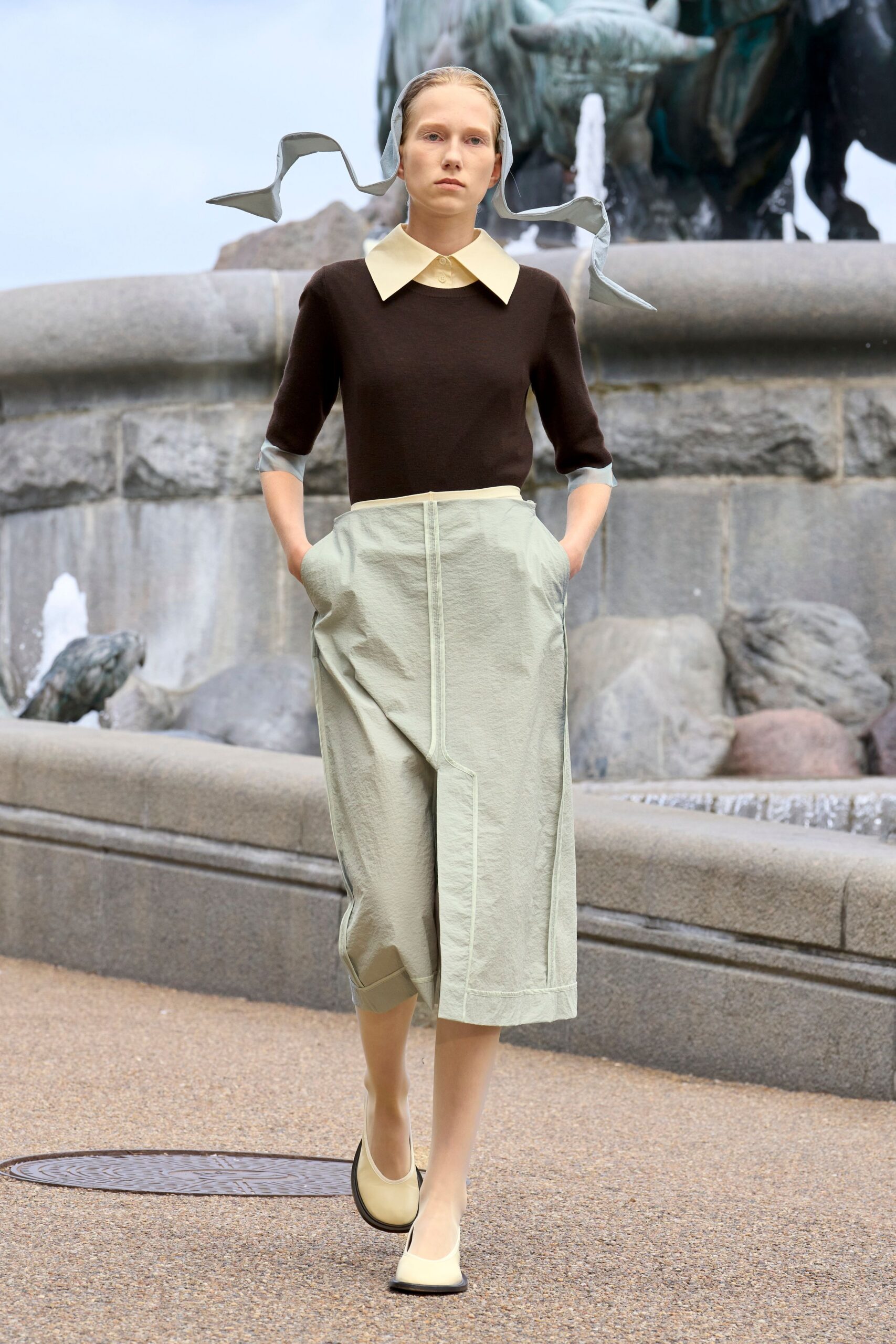 brown fitted top green relaxed pants