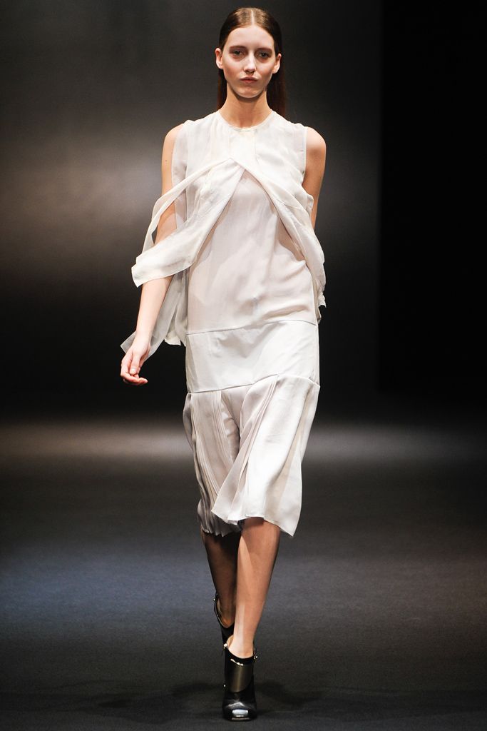 Sharon Wauchob Fall 2012 Ready-to-Wear