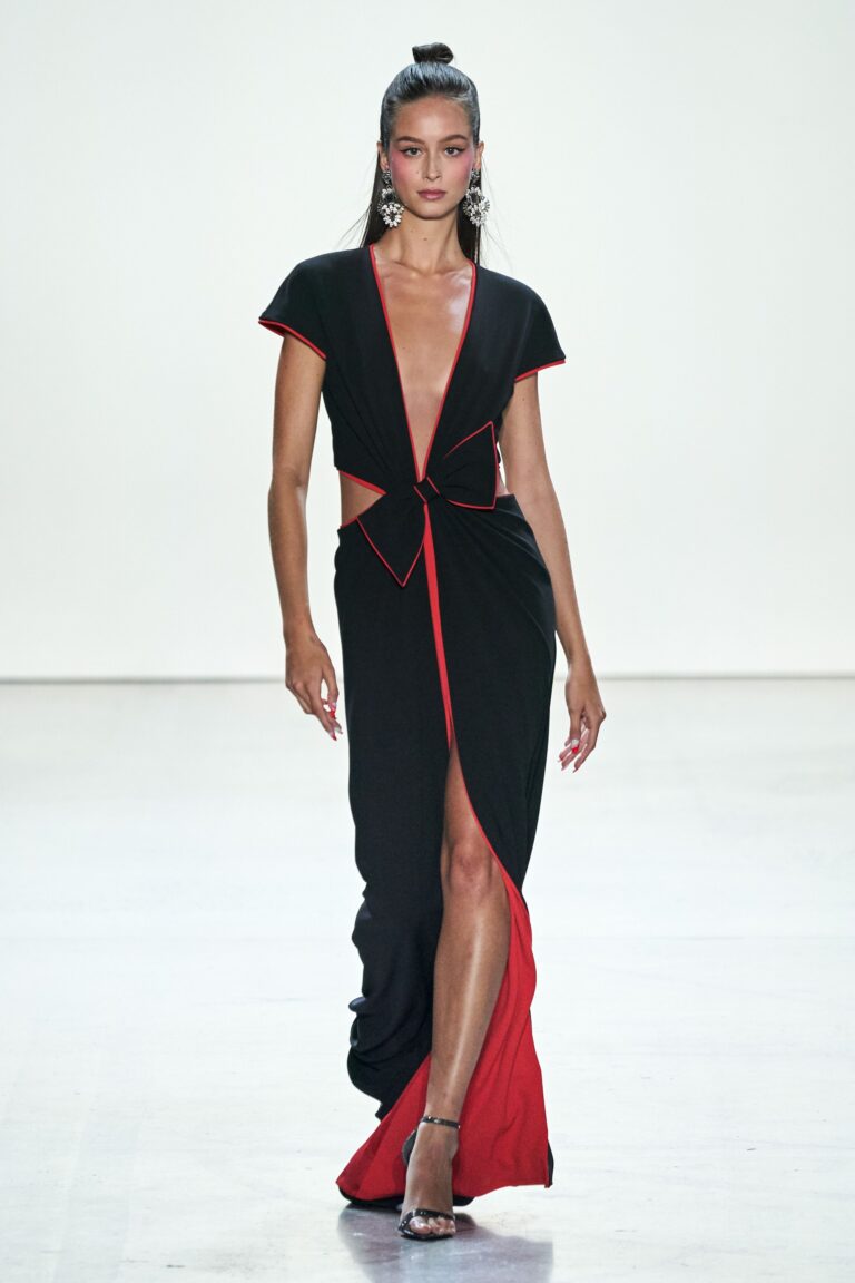 Tadashi Shoji Spring 2020 Ready-to-Wear